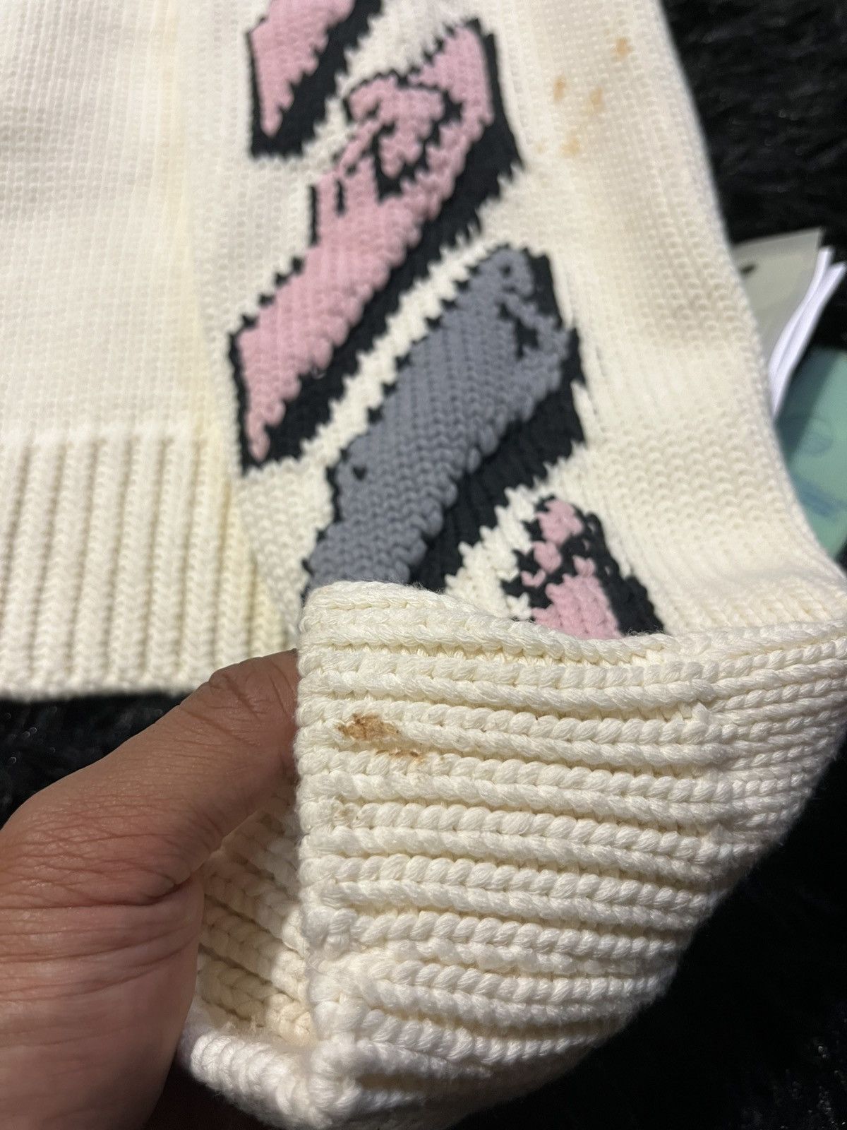 Off-White Off White Graffiti Puppet Large DEADSTOCK 2013 Seasonal Knit Size US L / EU 52-54 / 3 - 12 Thumbnail