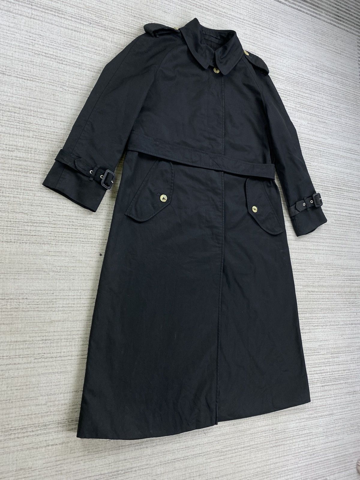 Burberry Vintage Burberry Full Black Trench Coat Size M / US 6-8 / IT 42-44 - 4 Thumbnail
