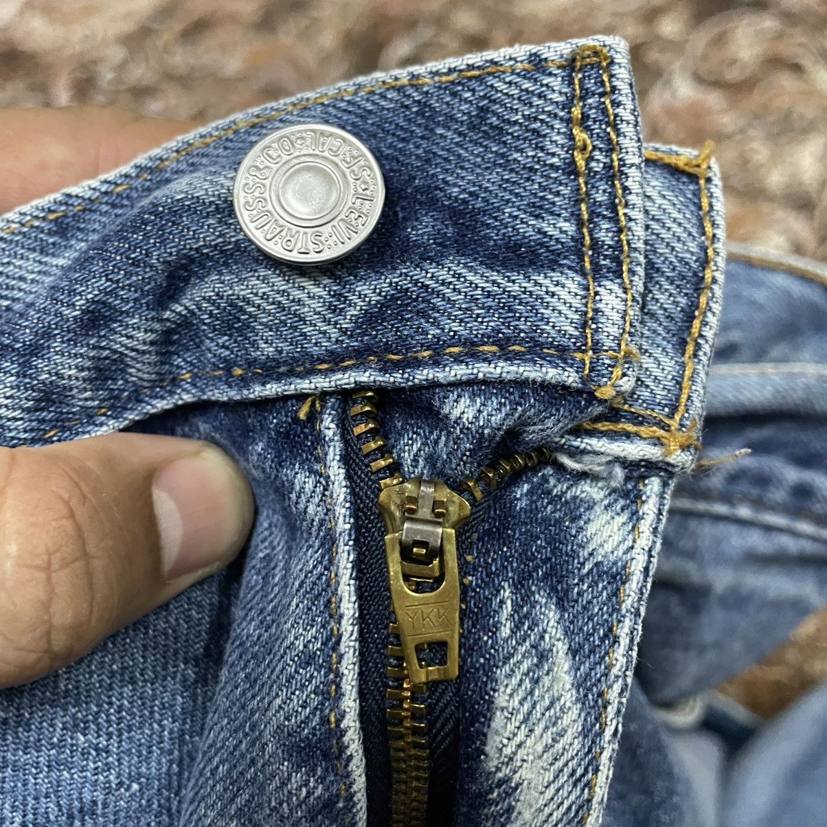 Levi's Vintage Clothing 🔥Vintage Levis 550 Stoned Washed Ripped Distress Denim Jeans Size US 32 / EU 48 - 13 Thumbnail