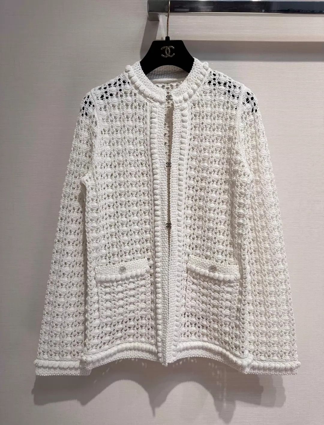 Chanel Chanel 26C White Lace Knit Cardigans 40 98 New Size M / US 6-8 / IT 42-44 - 1 Thumbnail
