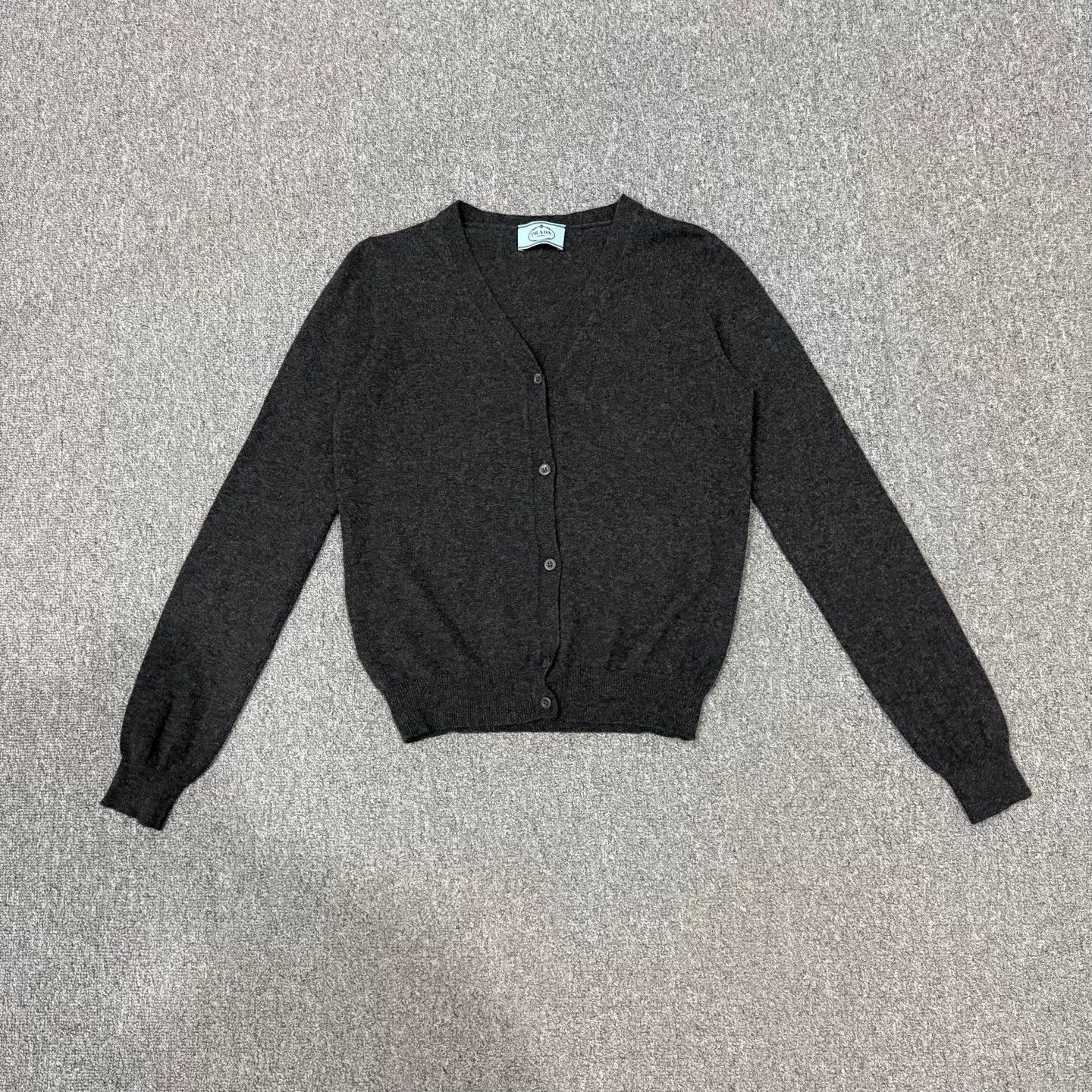 Prada Prada Classic Wool Knit Cardigan 40 Mint Size M / US 6-8 / IT 42-44 - 1 Thumbnail