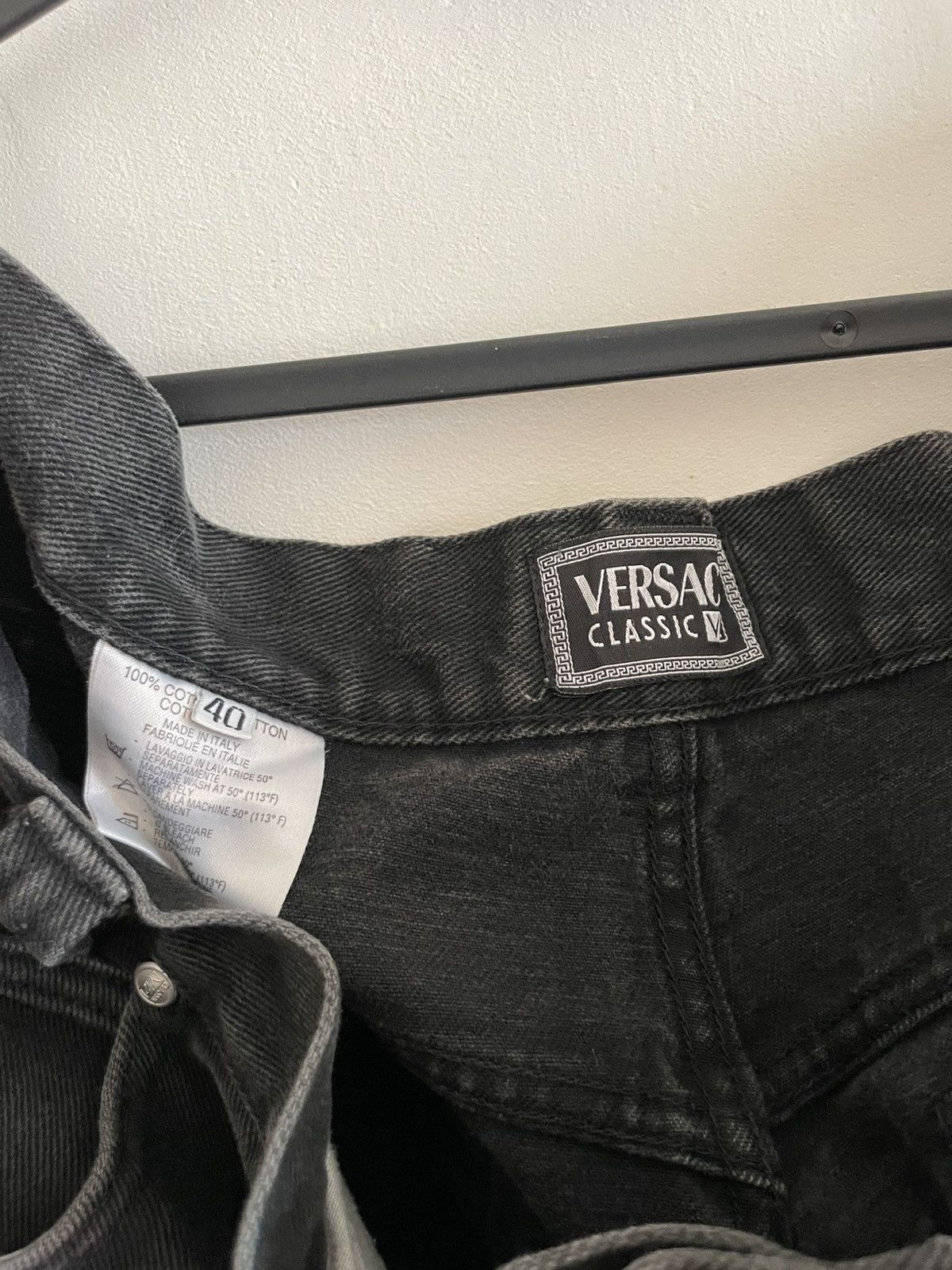 Versace × Versace Jeans Couture × Vintage Vintage 90s Versace Classic V2 Logo Jeans Pants Size US 40 / EU 56 - 6 Thumbnail