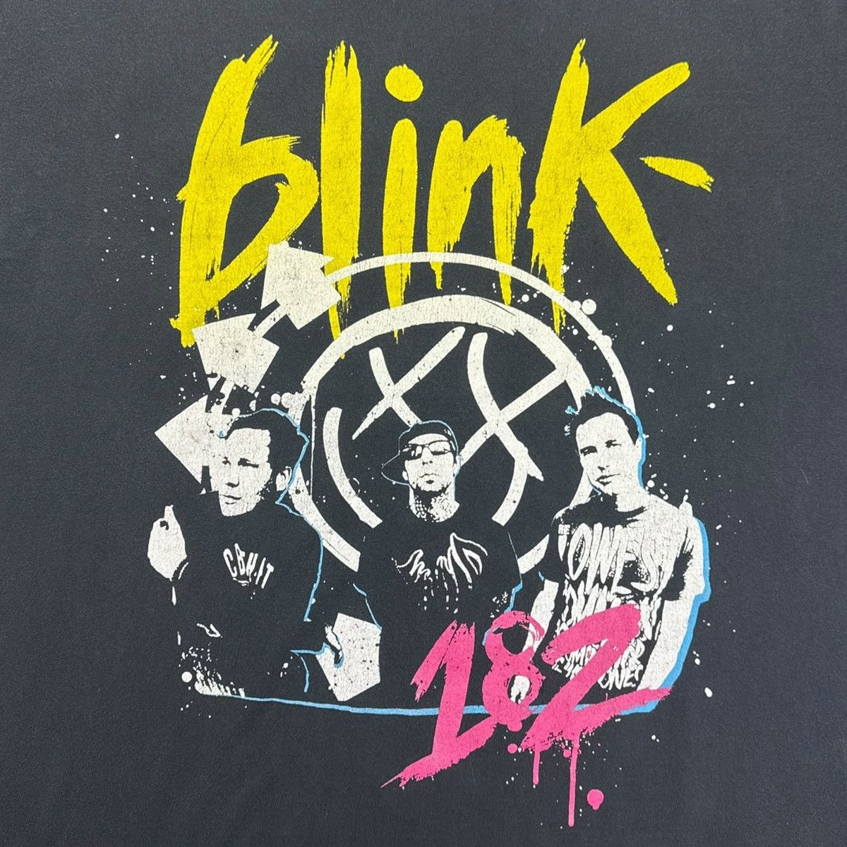 Vintage 2009 Blink-182 Travis Barker Scene Pop Punk Band Tee Size US XL / EU 56 / 4 - 3 Thumbnail