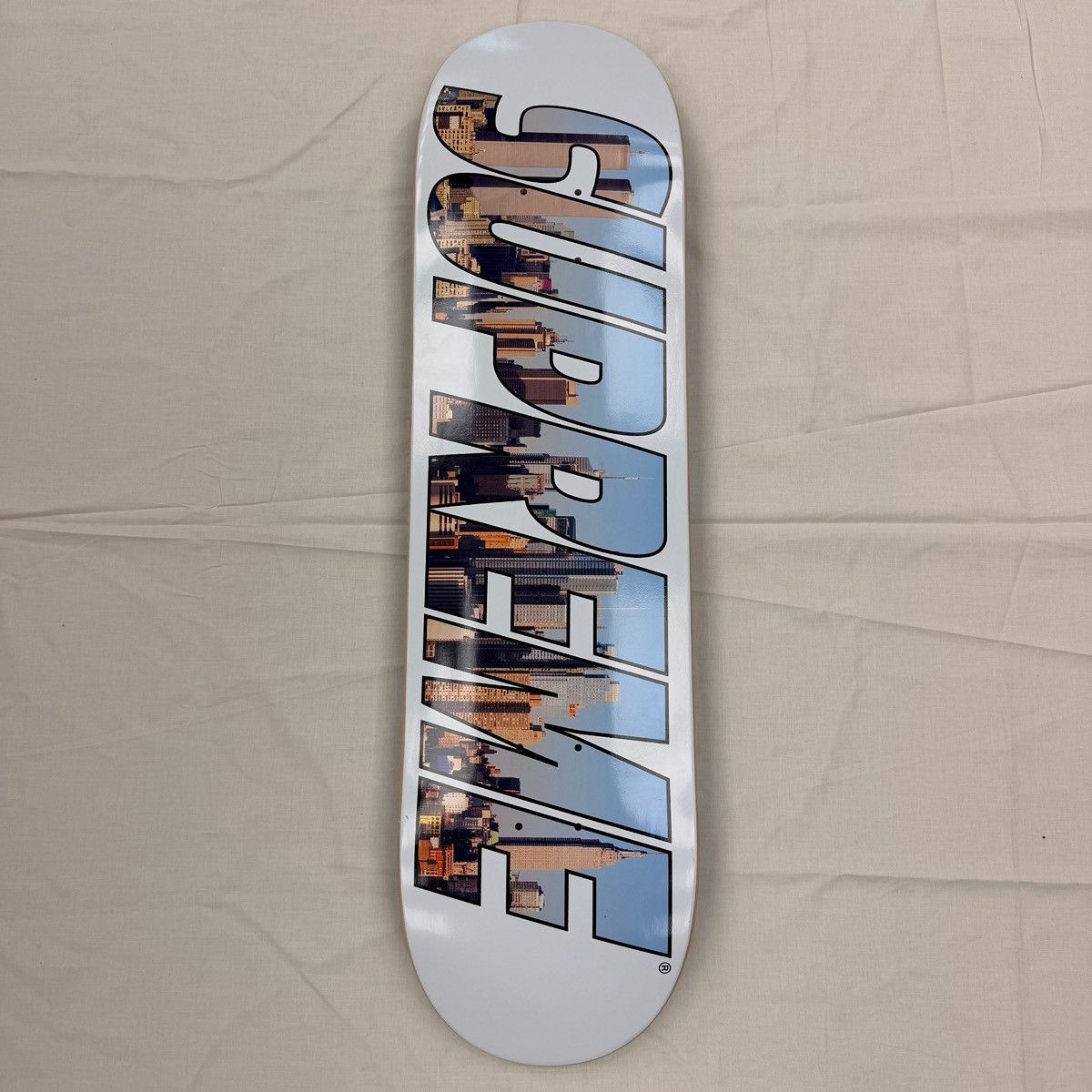 スケートボード Supreme x ANTIHERO stickers Antihero × Supreme Supreme X Antihero Skateboard Deck Sticker