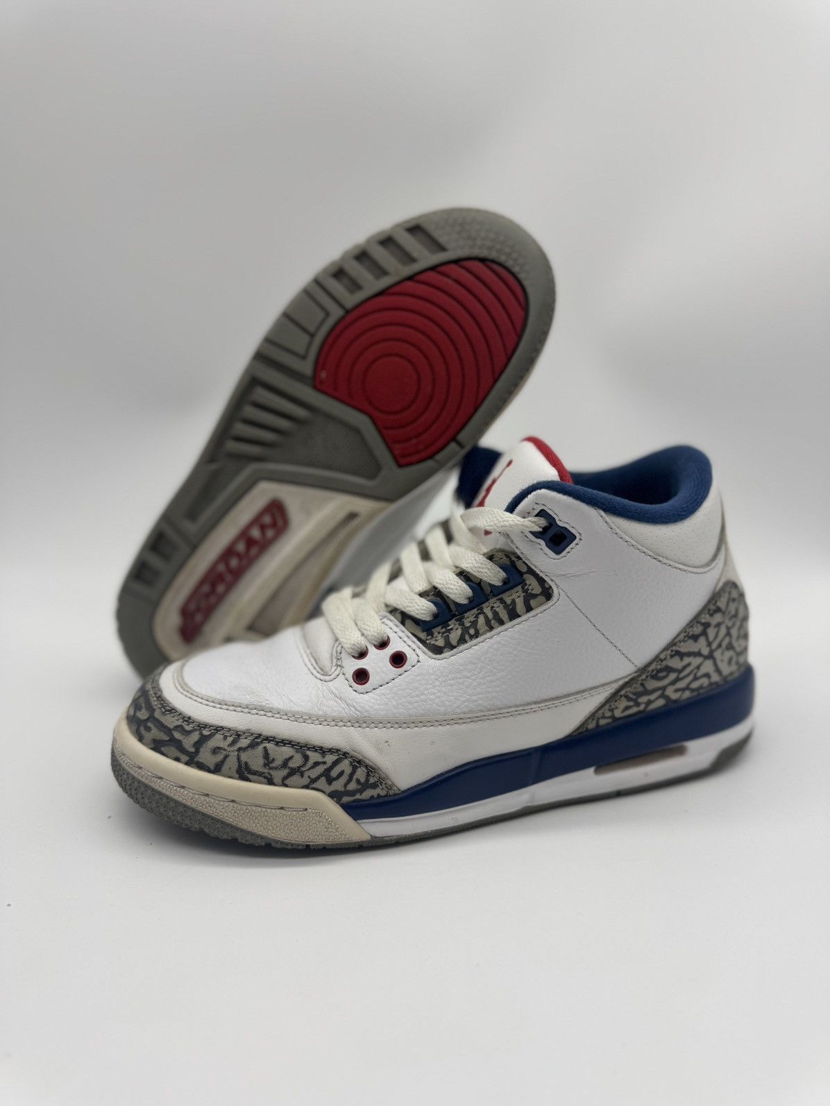 Nike Nike Air Jordan 3 Retro GS True Blue 2016 854261-106 Youth Size US 5.5 / EU 38 - 1 Thumbnail