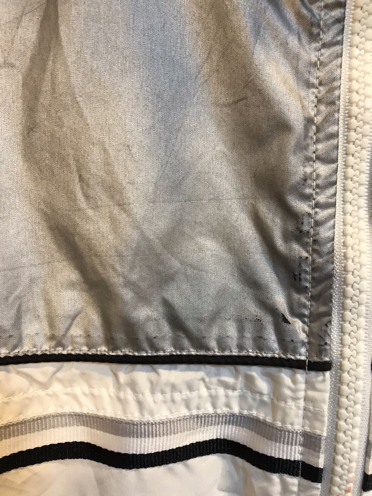 Nike × Vintage Vintage Nike Spell Out Windbreaker Jacket Size US M / EU 48-50 / 2 - 11 Thumbnail