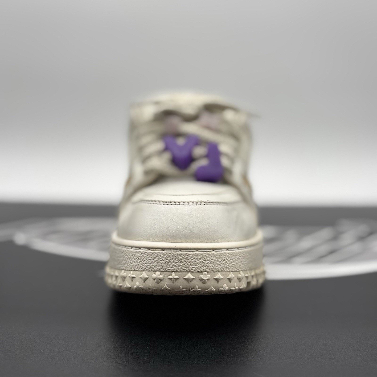 Louis Vuitton (10-10.5 US) Louis Vuitton Maxi Trainer ' White ' Size US 10 / EU 43 - 16 Thumbnail