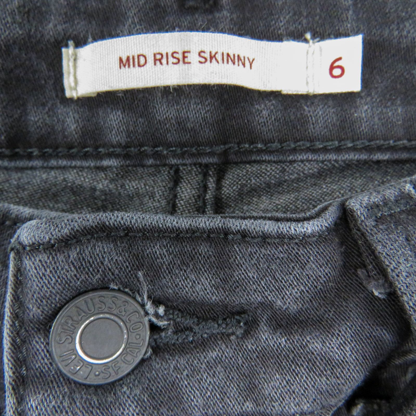 Levi's Revolve Levi's Mid Rise Skinny Jeans in Black Size 6 Size 28" / US 6 / IT 42 - 10 Thumbnail
