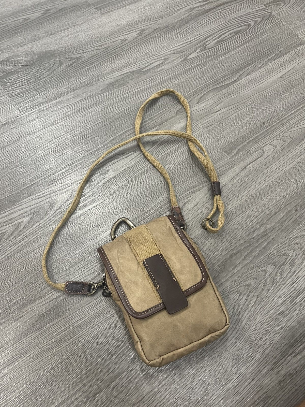 Japanese Brand × Takeo Kikuchi Unisex Takeo Kikuchi Quick Pocket Leather Crossbody bag Size ONE SIZE - 25 Thumbnail