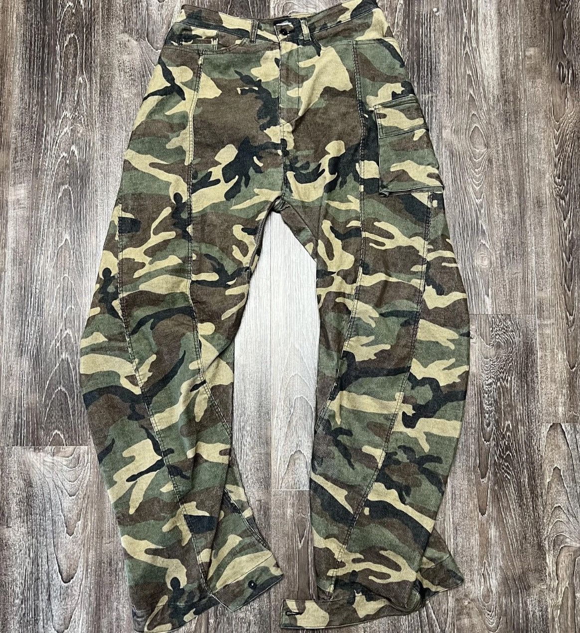 Other Reserved Essential Pants Mens 34 Green Camo Corduroy Cargo Size US 33 - 1 Thumbnail