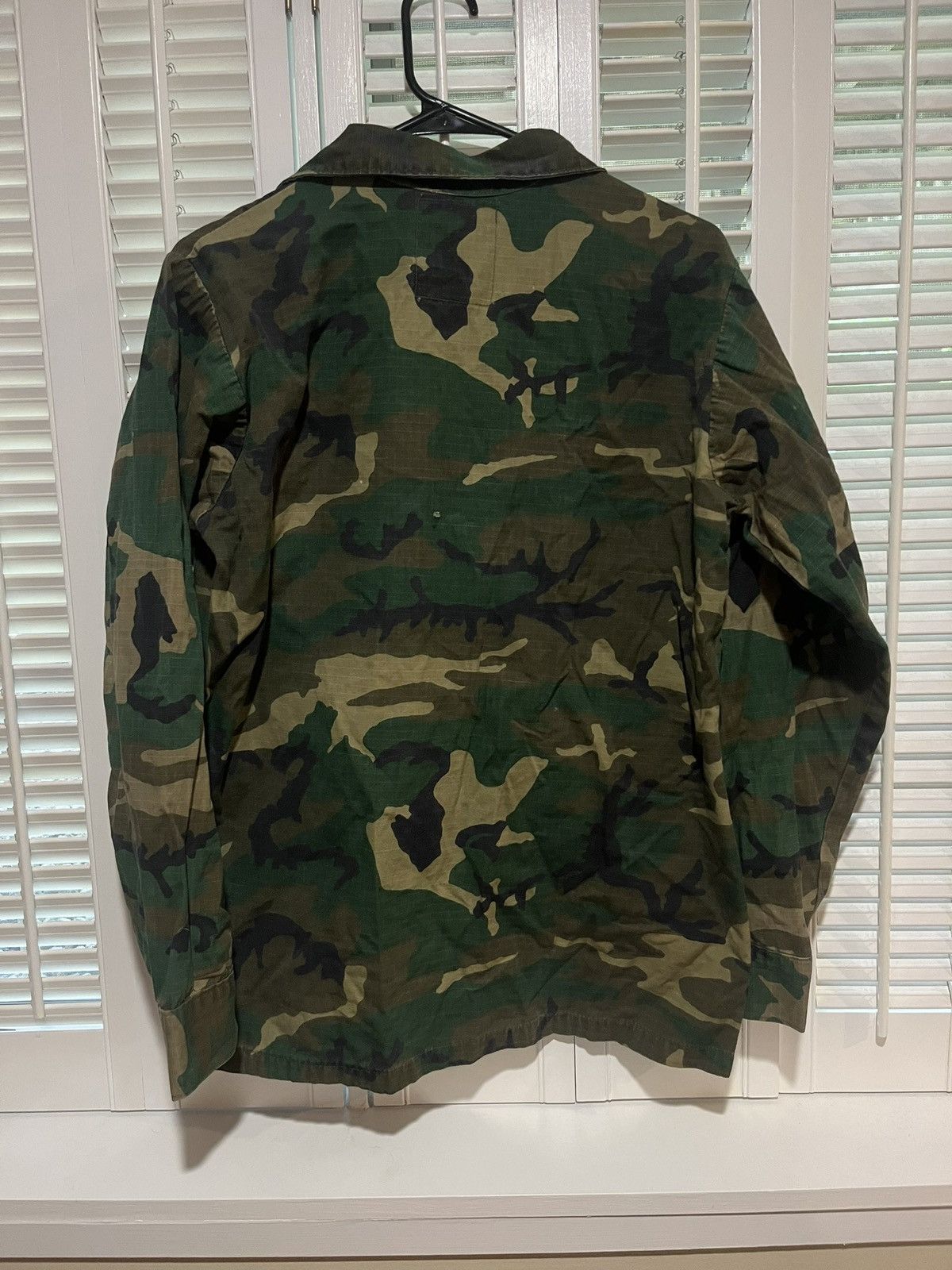 Vintage 1990s Woodland camo army jacket Size US M / EU 48-50 / 2 - 2 Thumbnail