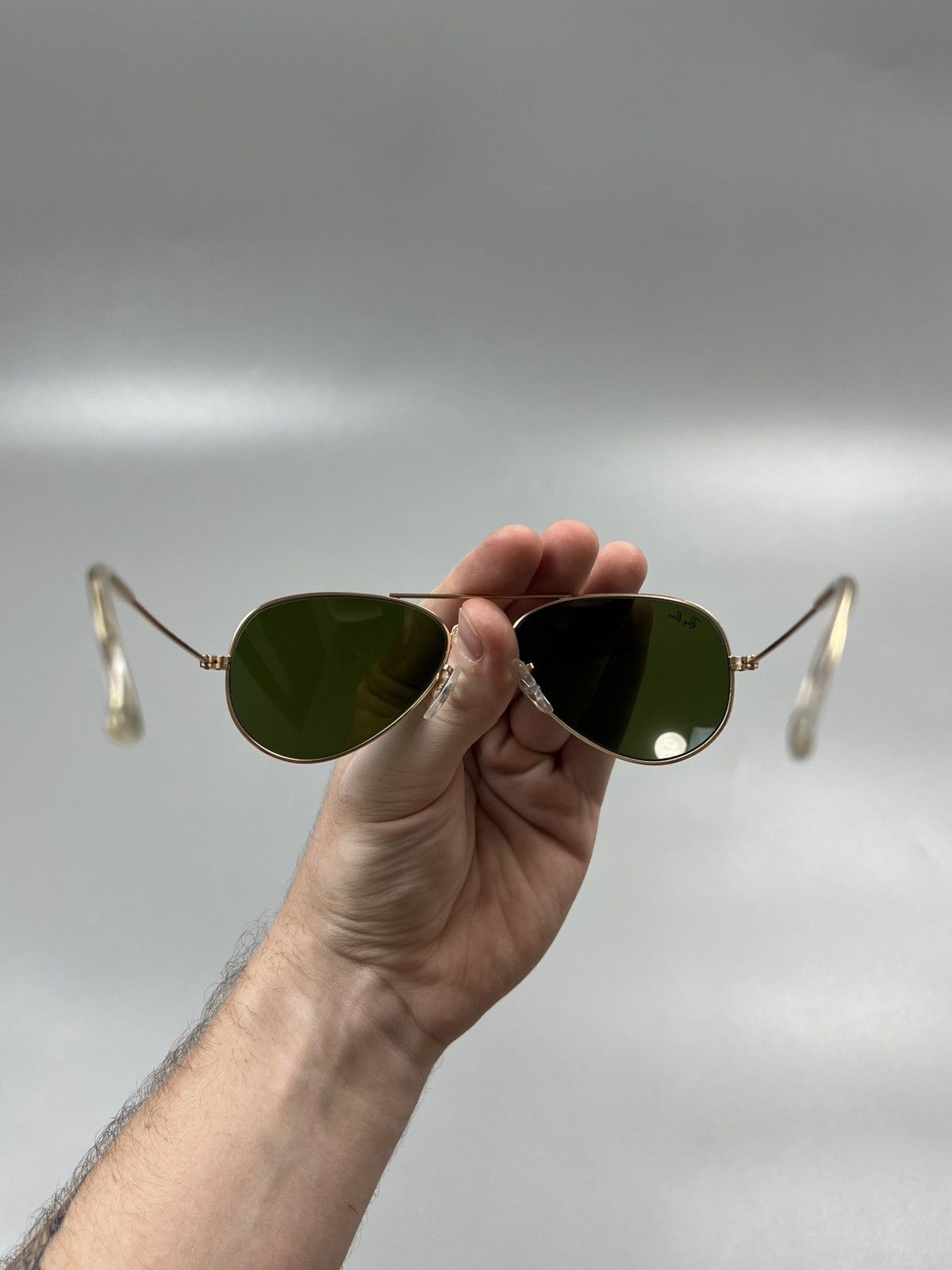 RayBan RayBan Gold Frame Chameleon Aviator Sunglasses (Y0547) Size ONE SIZE - 4 Thumbnail