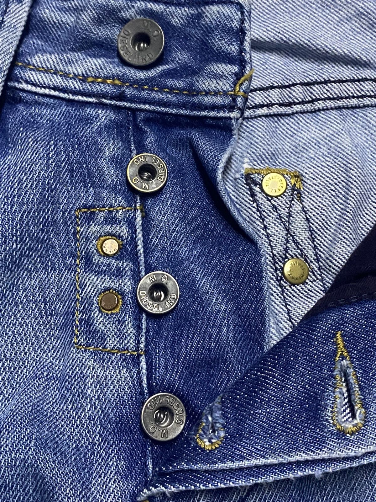 Diesel Black Gold Vintagw Diesel Italy Faded Wash Distressed Loose Jeans Size US 29 - 12 Thumbnail