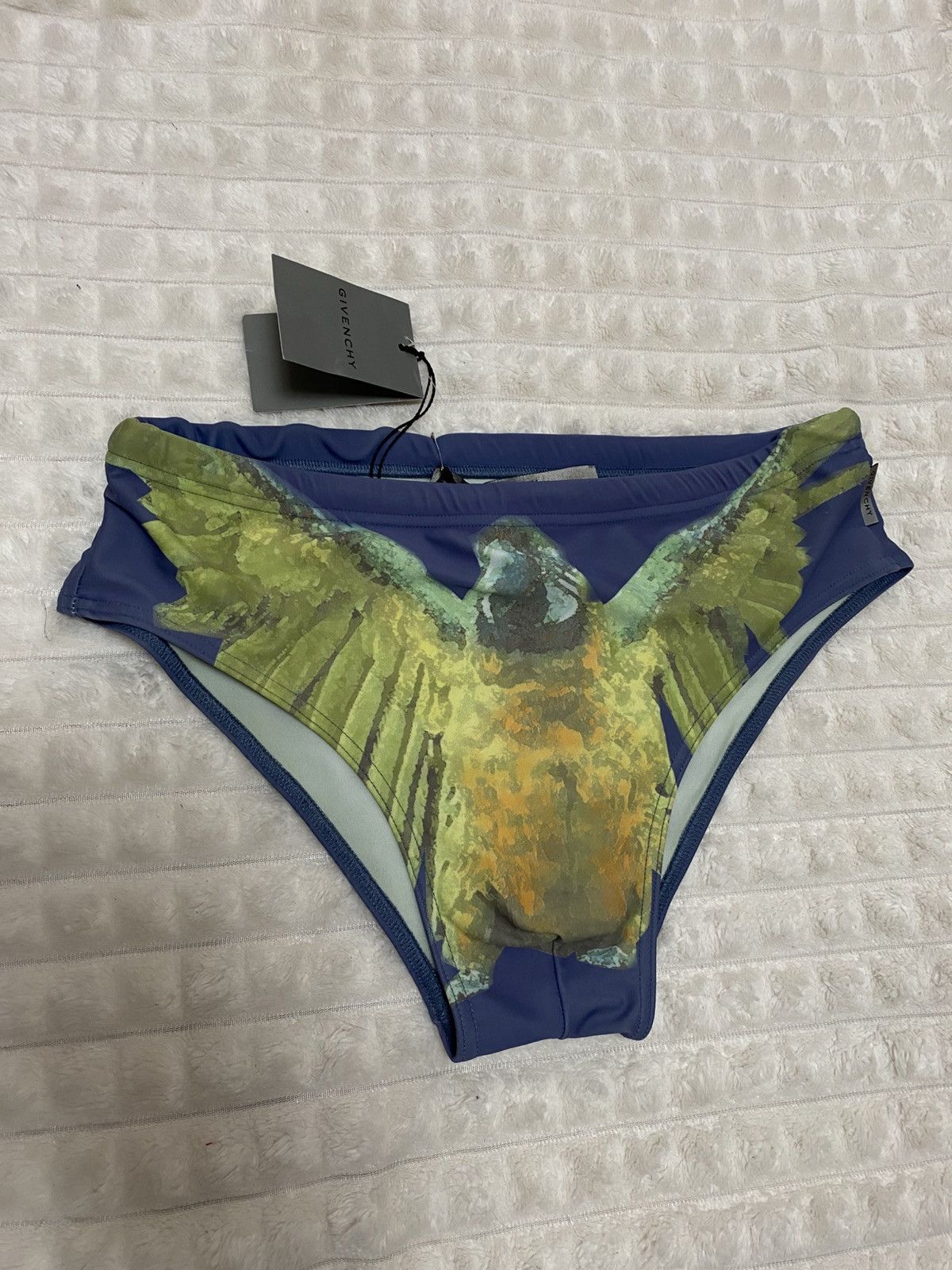 Givenchy Givenchy very rare summer swimming trunks Size US 34 / EU 50 - 2 Thumbnail