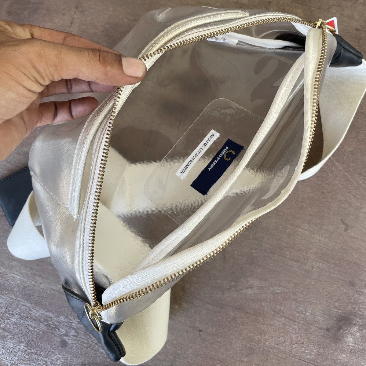 Fred Perry FRED PERRY TRANSPARENT CROSSBODY Size ONE SIZE - 12 Thumbnail