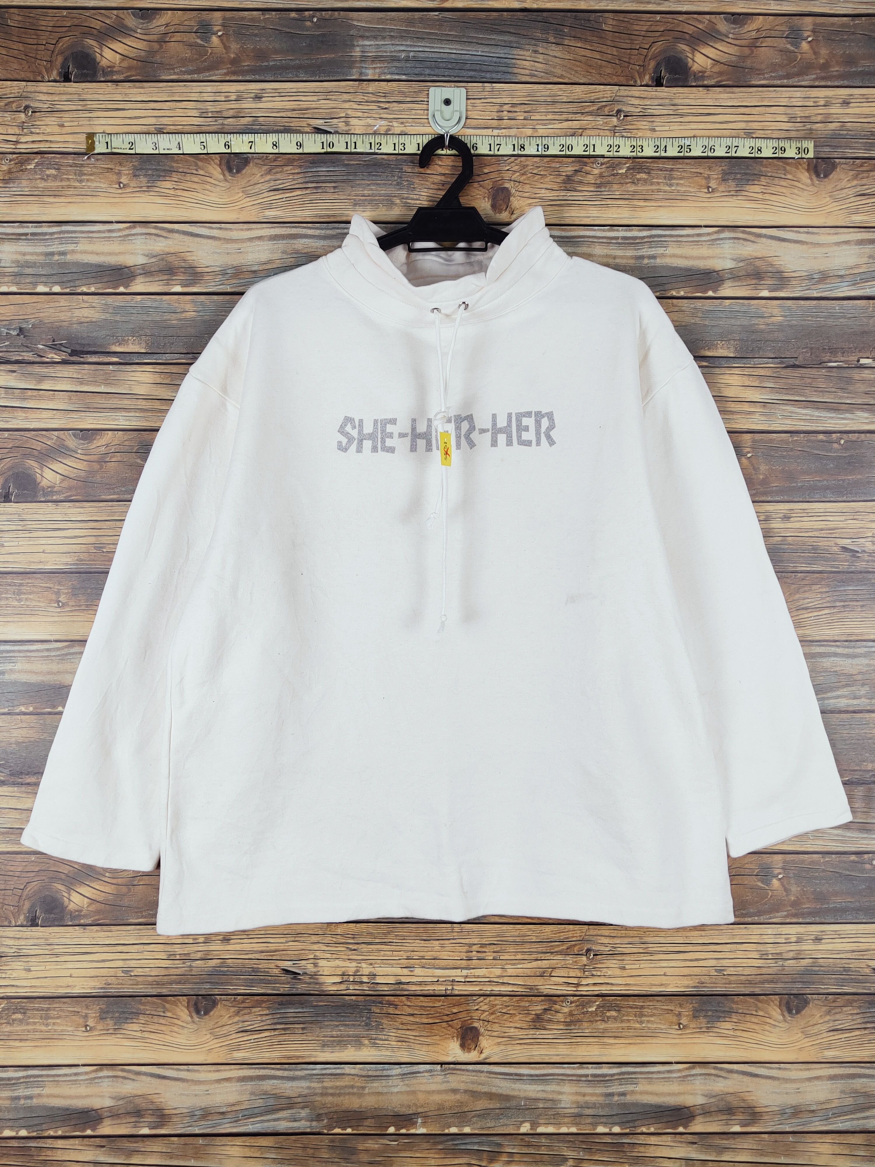 Japanese Brand × Vintage She Her Her japan Cream Sweatshirts #W1166 Size L / US 10 / IT 46 - 1 Thumbnail