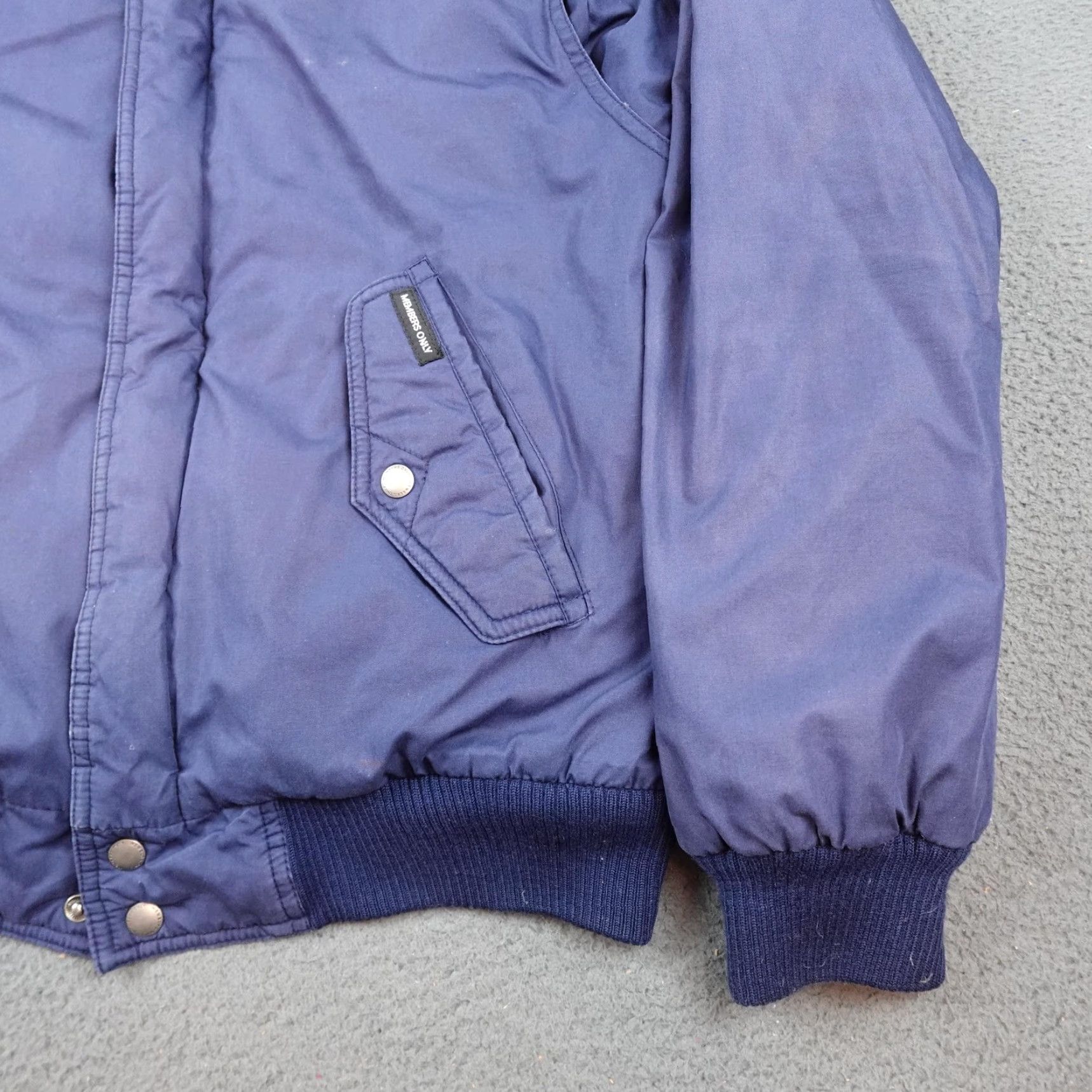 Members Only VINTAGE Members Only Jacket Mens 42L Navy Blue Bomber Quilted Lined Zip Ribbed Cuffs Size US XS / EU 42 / 0 - 2 Thumbnail