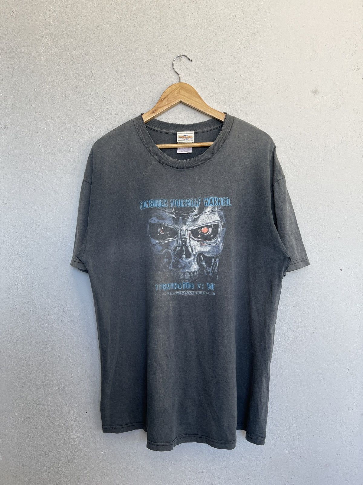 Planet Hollywood Distressed Terminator Sun Faded Trashed Size US XL / EU 56 / 4 - 1 Thumbnail