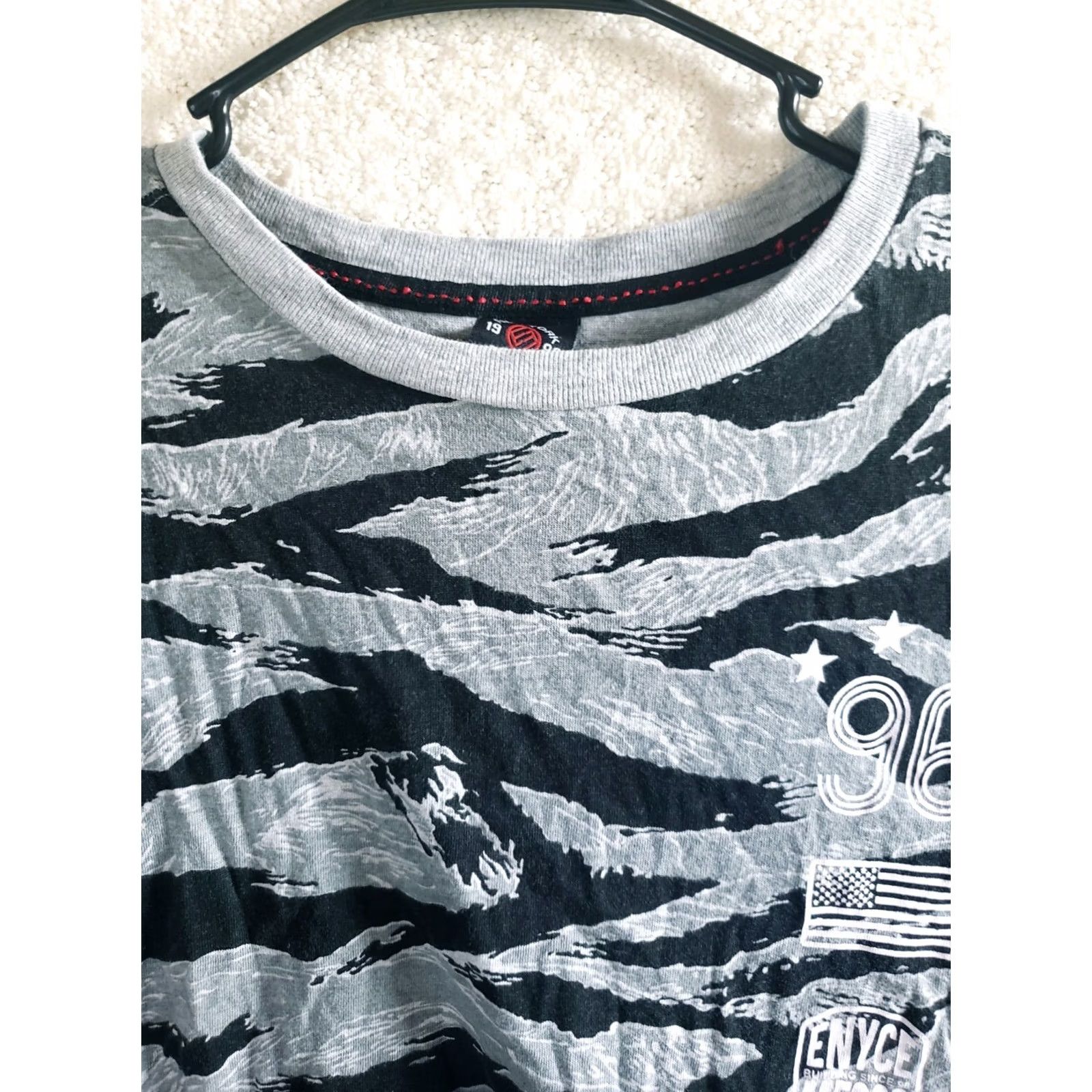 Enyce VINTAGE enyce T-Shirt Adult M Black Silver Fade Metallic Tiger Stripe Graphic Tee 90s Mens Size US M / EU 48-50 / 2 - 6 Thumbnail