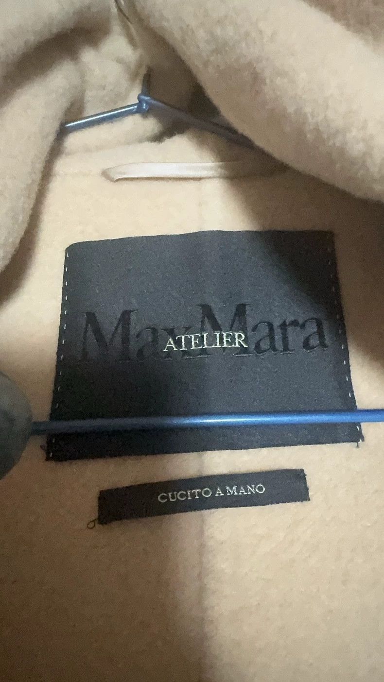 Max Mara Max Mara coat Size M / US 6-8 / IT 42-44 - 2 Thumbnail
