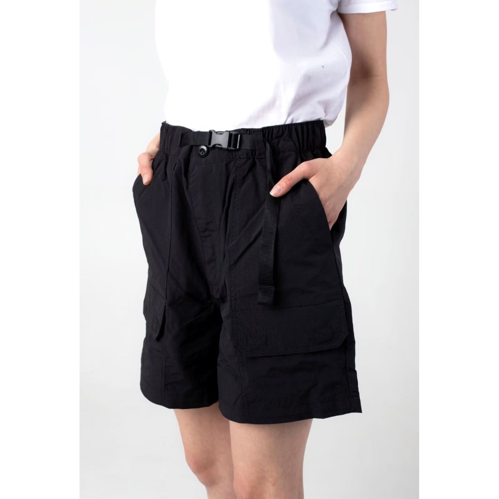 Vans Vans MTE Trek Guide Shorts Womens Small Black Brand New Size 28" / US 6 / IT 42 - 3 Thumbnail