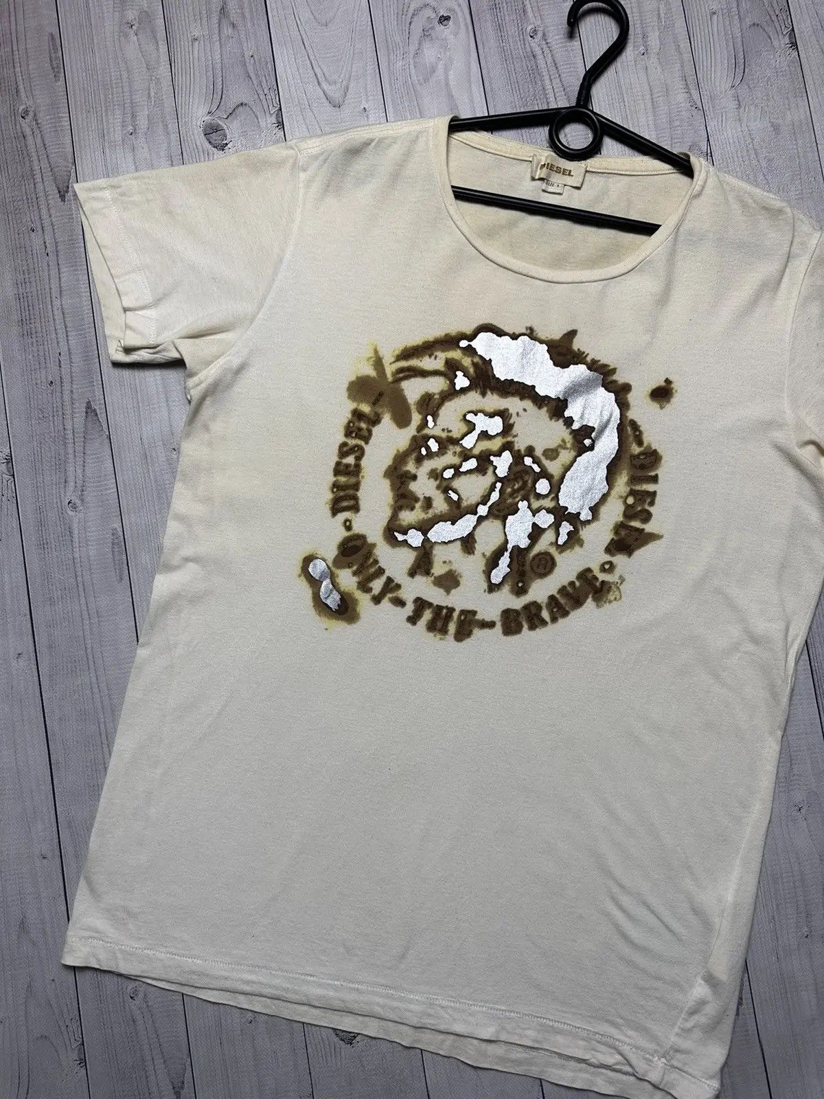 Diesel Vintage Diesel tee big logo rare white/yellow size M/L Size US L / EU 52-54 / 3 - 2 Thumbnail
