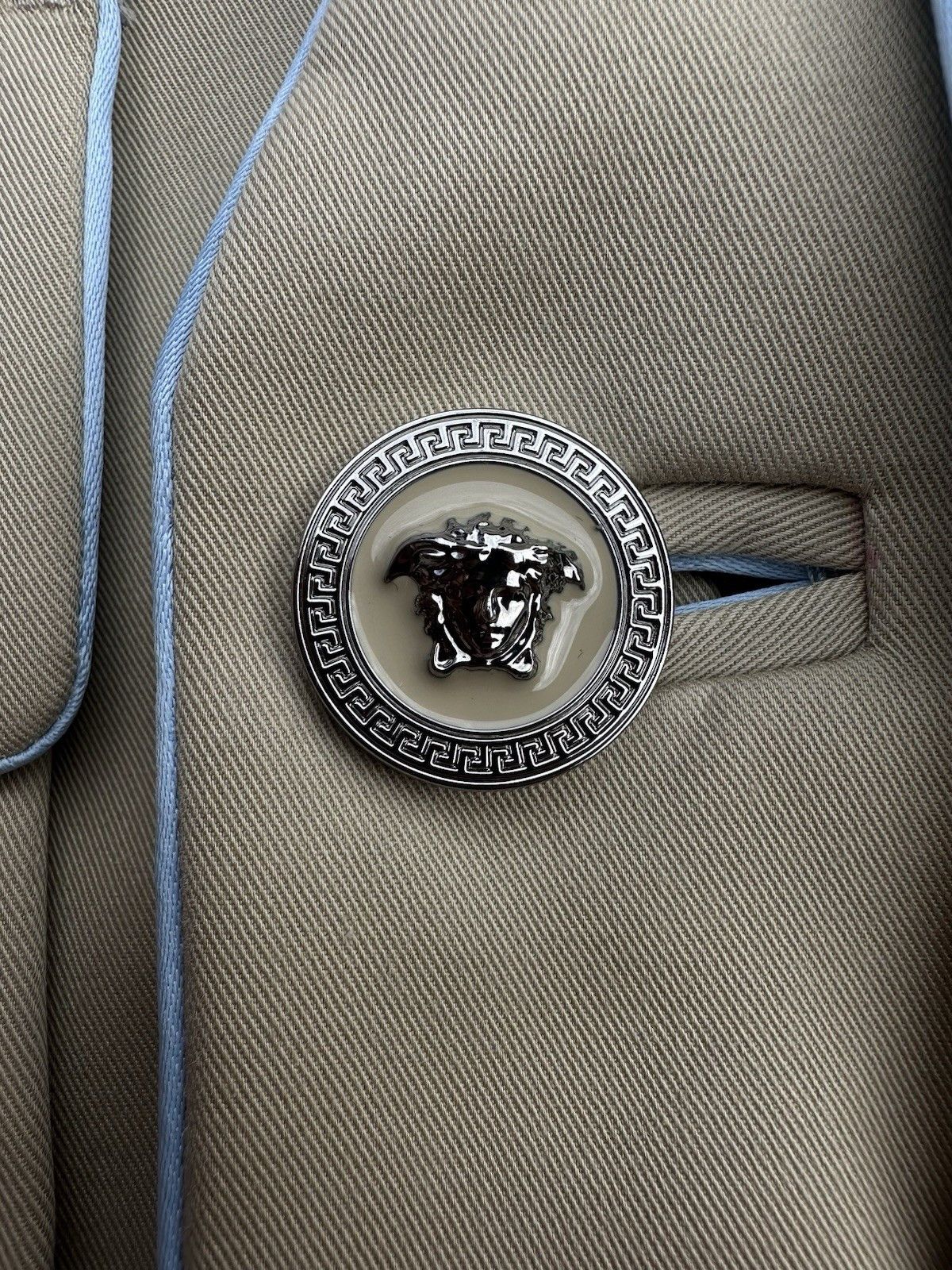 Versace Beige Versace Suit Vest With A Blue Interior And Detailed B Size US XL / EU 56 / 4 - 3 Thumbnail