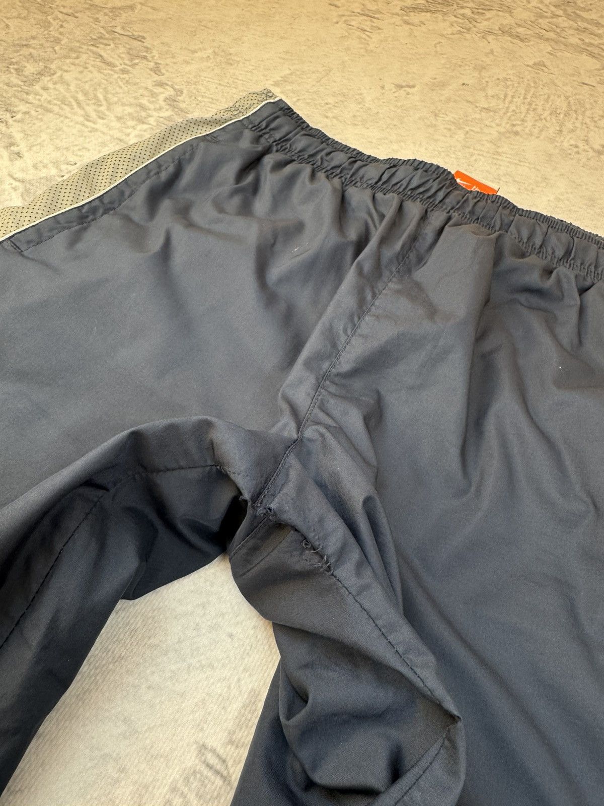 Nike × Vintage NIKE VINTAGE BASIC LOGO OVERSIZE BAGGY PANTS Size US 32 / EU 48 - 6 Thumbnail