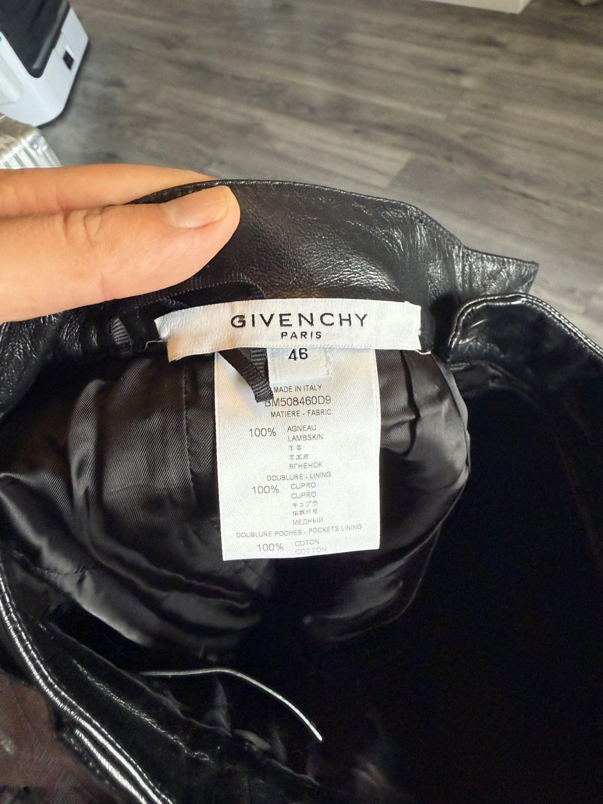 Givenchy Givenchy Lambskin Pleated Trousers in Black Size US 30 / EU 46 - 15 Thumbnail