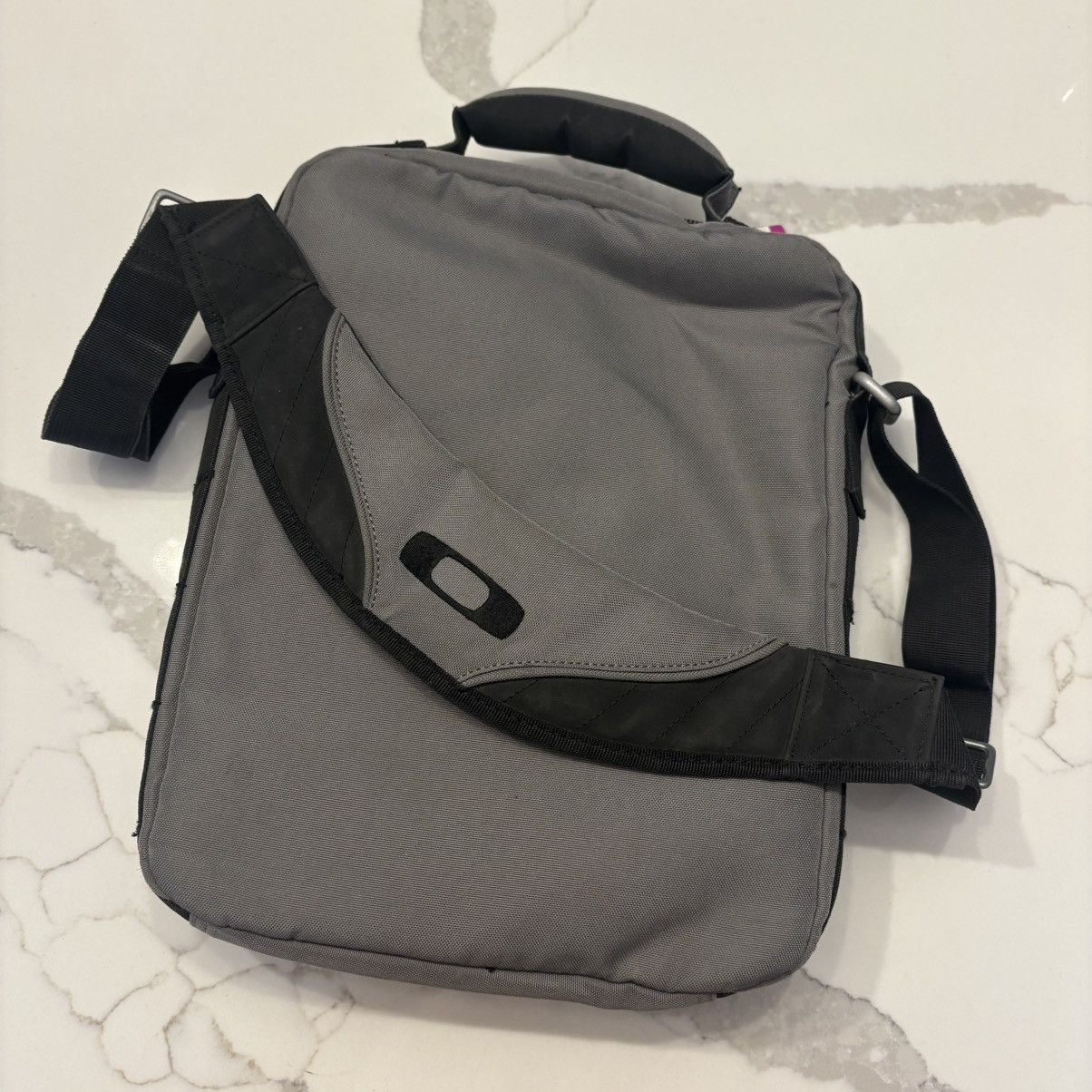 Oakley Oakley Y2K One Strap 16in Laptop Shoulder Bag Size ONE SIZE - 2 Thumbnail
