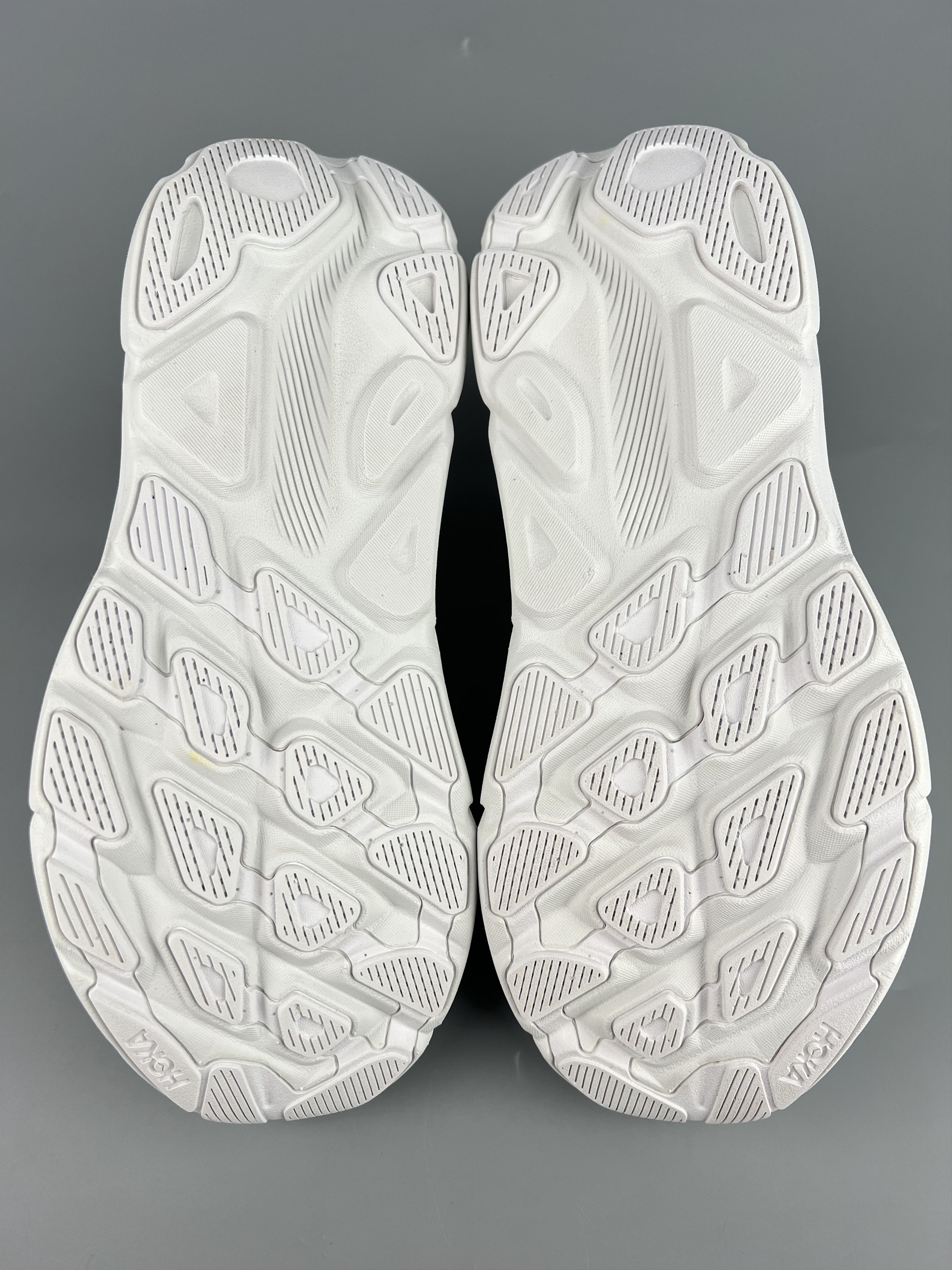 Hoka 8.5B Hoka One One Clifton 9 Running Shoes Walking Gym Size US 8.5 / IT 38.5 - 6 Thumbnail