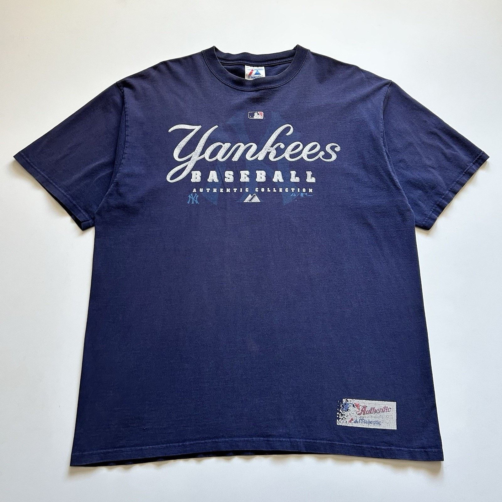 MLB × Majestic × Vintage Vintage New York Yankees MLB T Shirt Large Y2K Majestic Rare Size US L / EU 52-54 / 3 - 1 Thumbnail