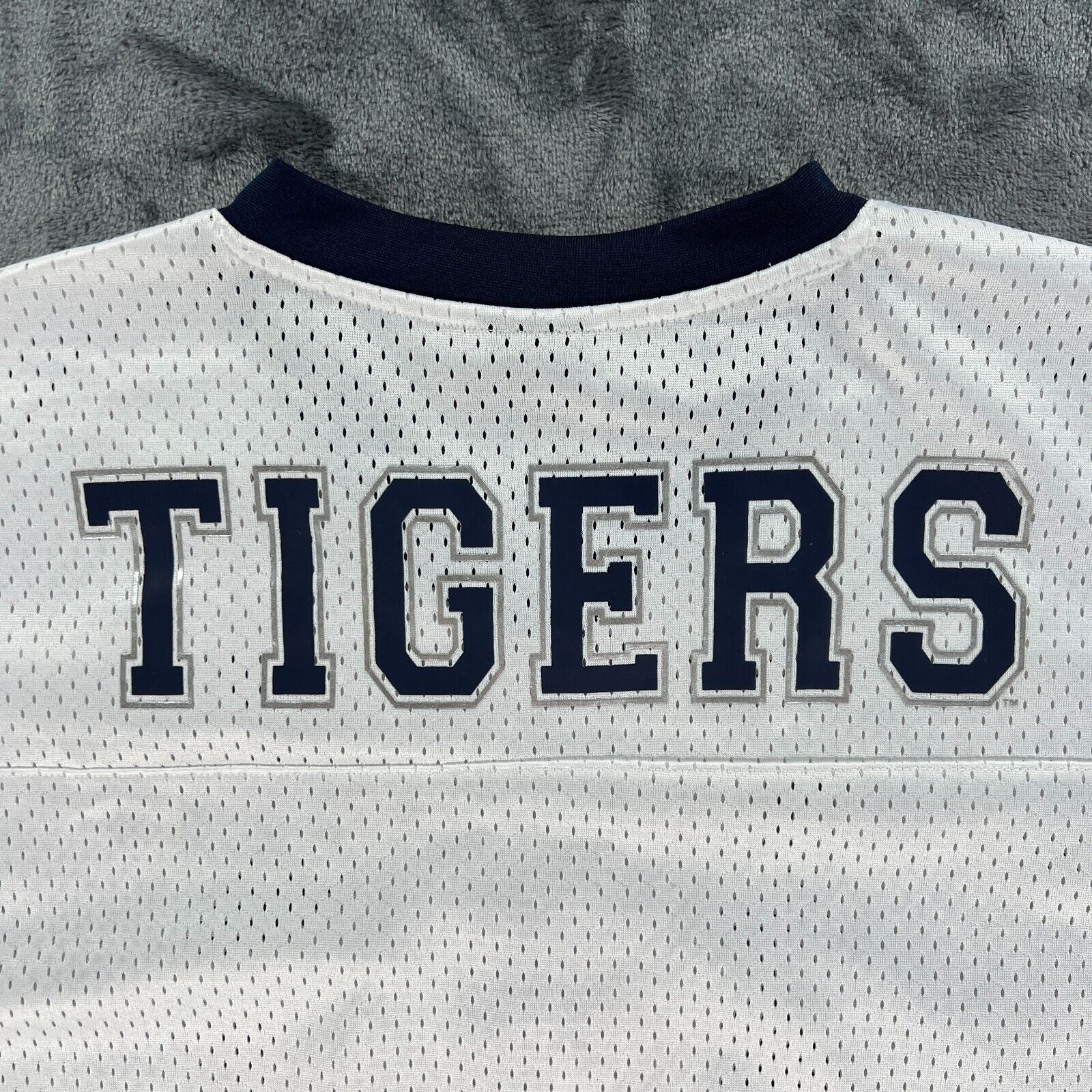 Colosseum Athletics Colosseum Mesh Football Jersey Women M University of Auburn Size M / US 6-8 / IT 42-44 - 4 Thumbnail