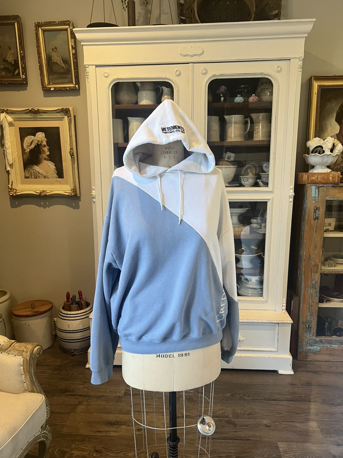 Vetements Vetements Embroidered I'm Probably Lying Hoodie