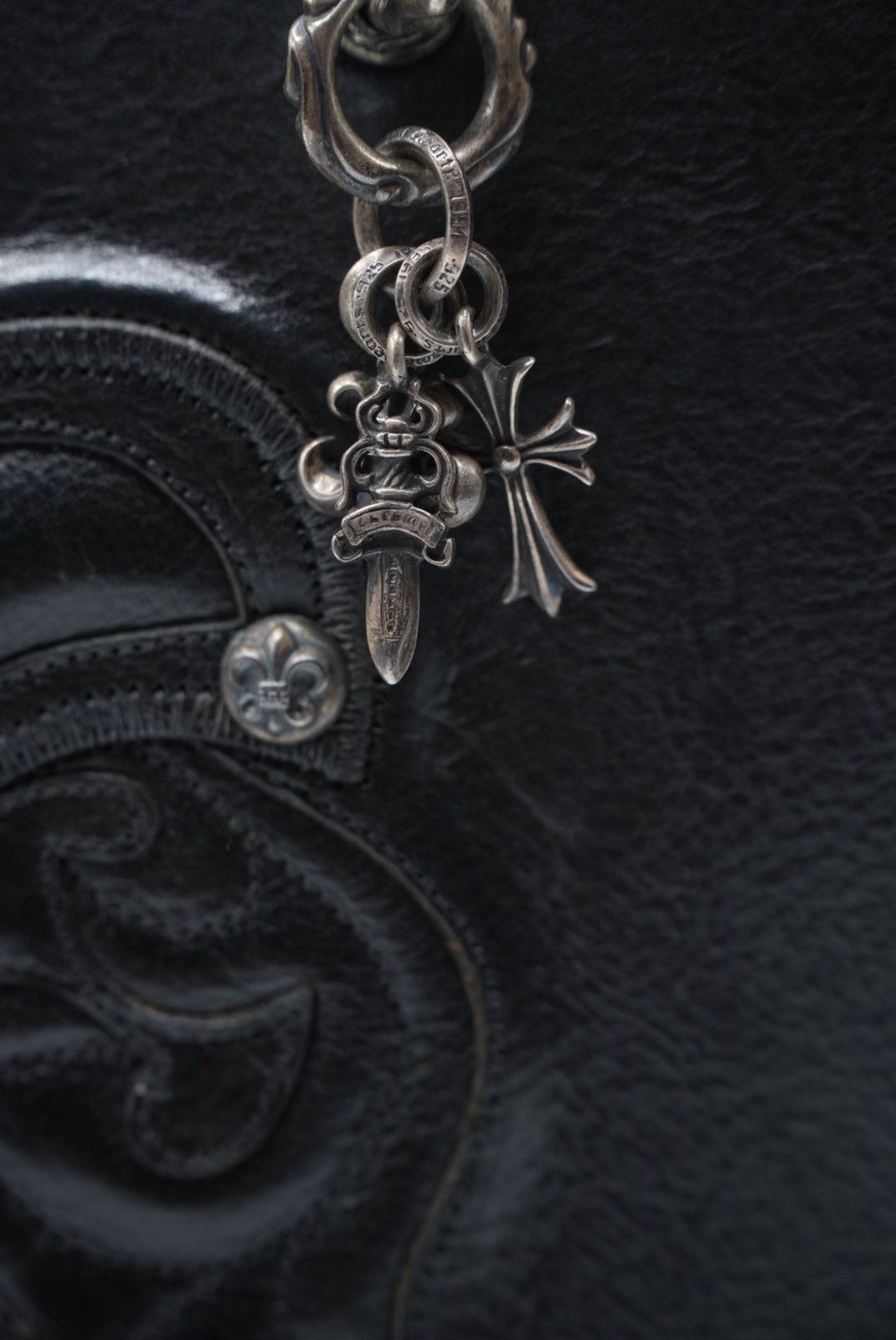 Chrome Hearts Chrome Hearts 90s Grained Calfskin Fleur De Lis Leather Bag Size ONE SIZE - 7 Thumbnail