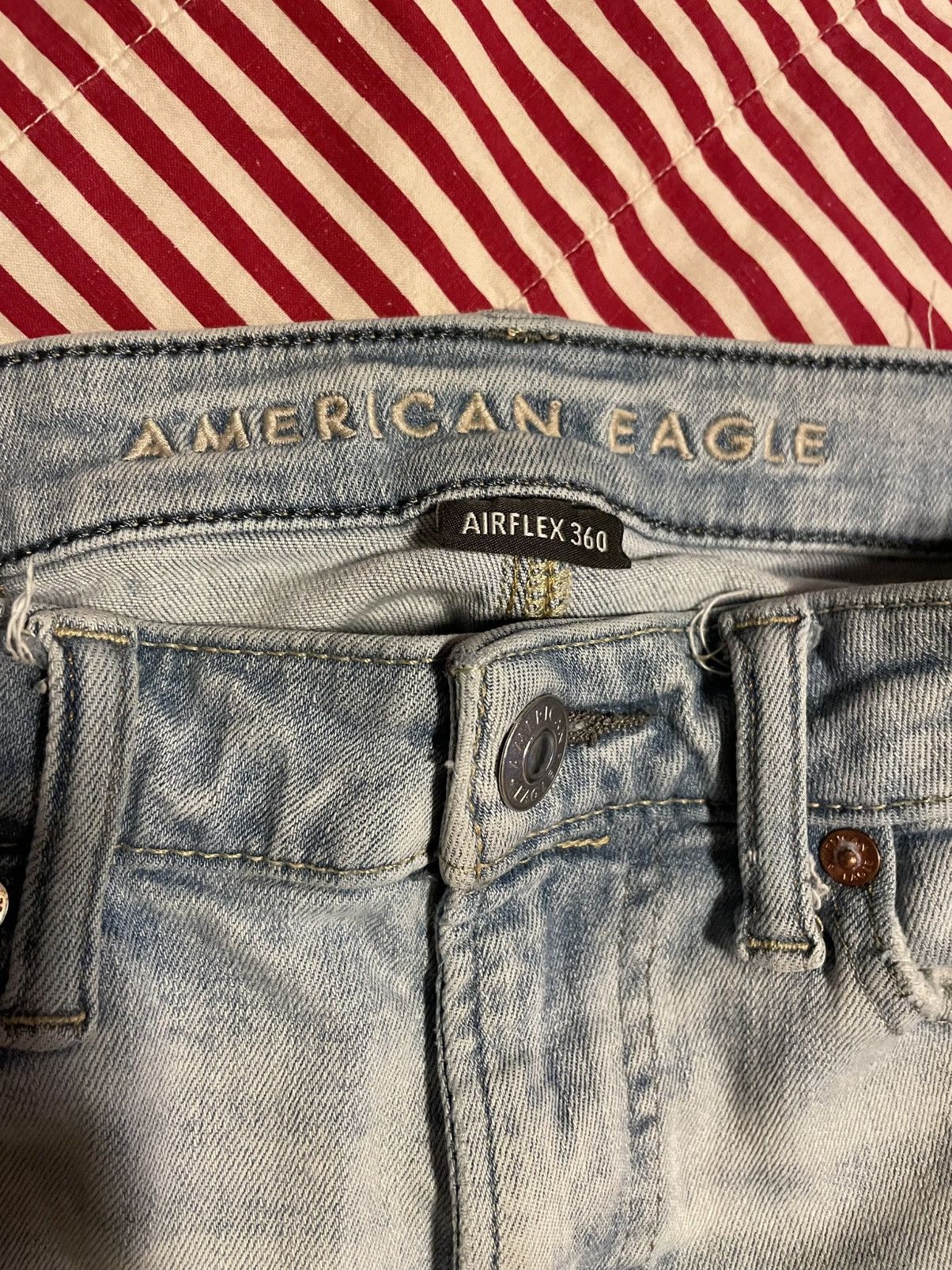 American Eagle Outfitters American eagel ripped skinny jeans airflex 28/30 Size US 28 / EU 44 - 4 Thumbnail