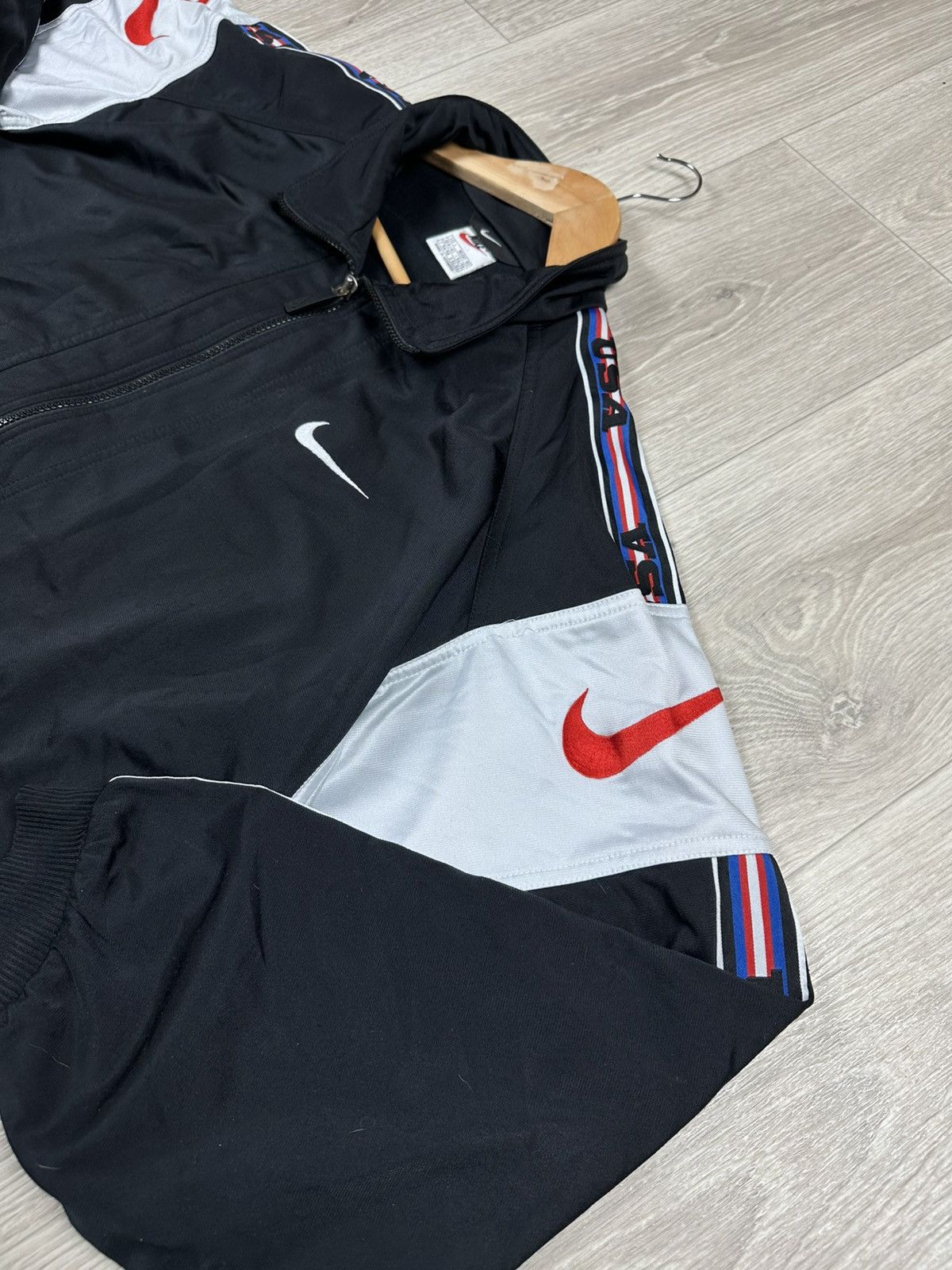 Nike Vintage Nike Zip Track Top Jacket USA Y2K Drill Size US L / EU 52-54 / 3 - 4 Thumbnail