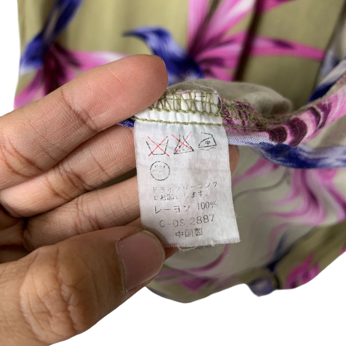 Other DODGEST Real Aloha Graphics 100 Rayon Button Shirt #1418-C64 Size US M / EU 48-50 / 2 - 15 Thumbnail