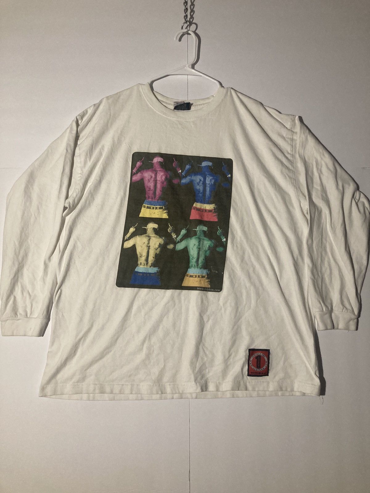 Rap Tees × Vintage Vintage 2004 2pac Flipping Off Rap Tee Size US XL / EU 56 / 4 - 1 Thumbnail