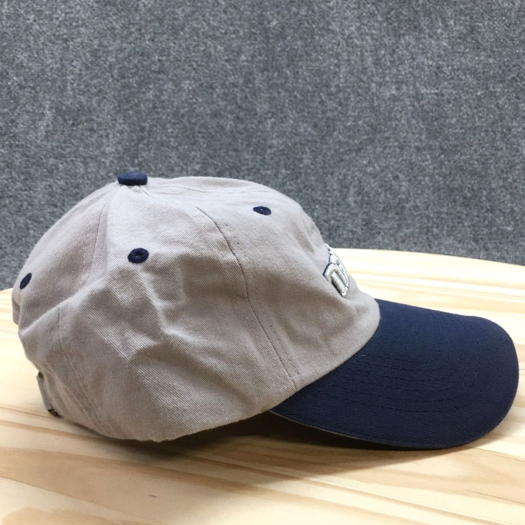 Logo 7 Texas Baseball Hat Womens Gray One Size Adjustable Embroidered Logo Curved Brim Size ONE SIZE - 5 Thumbnail