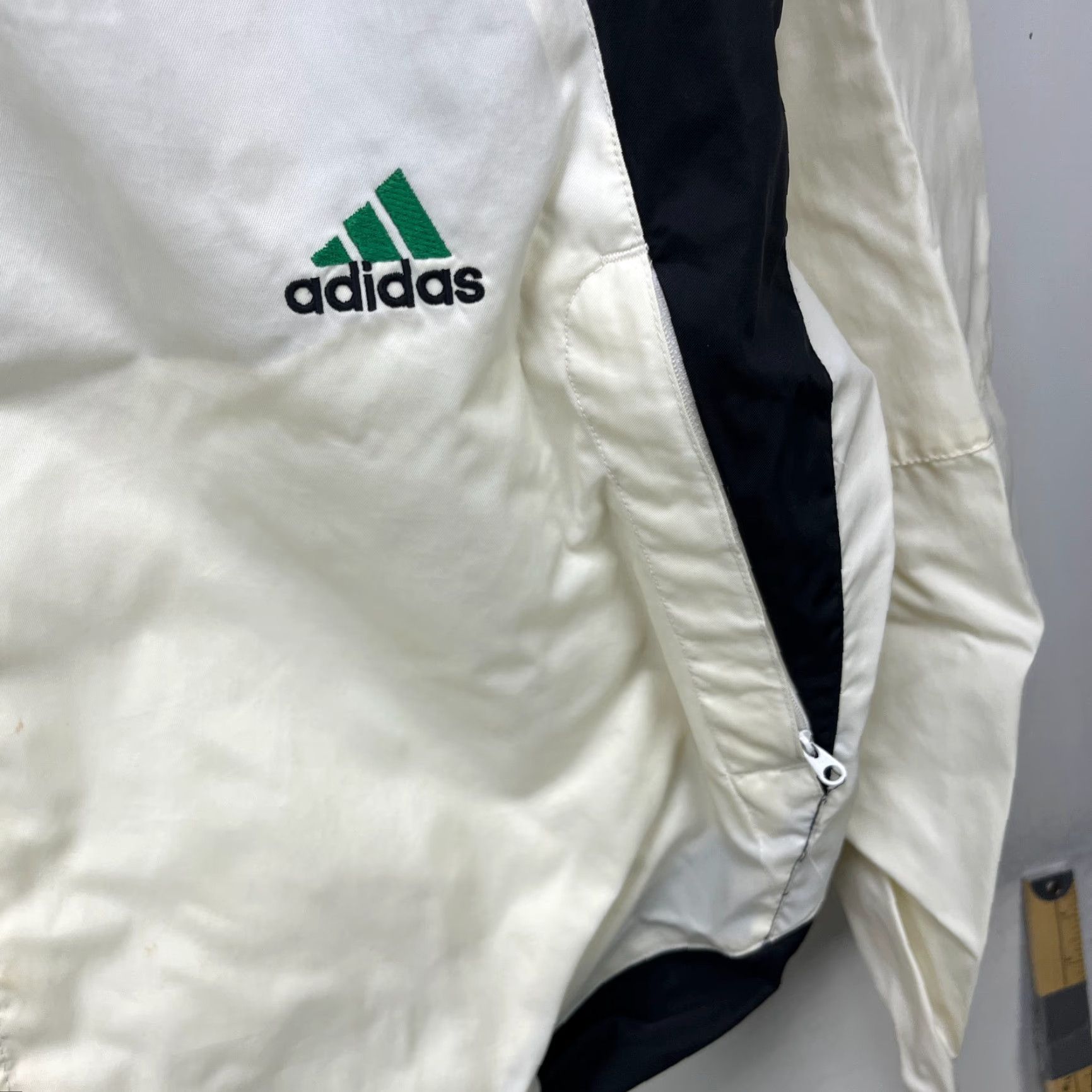 Adidas VINTAGE Adidas EQT Windbreaker Jacket XL Men Black 90s Logo All Seasons Windbreaker Size US XL / EU 56 / 4 - 5 Thumbnail