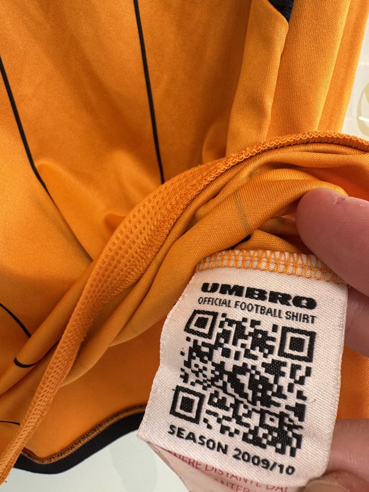 Umbro Hull City 2009-2010 Home Soccer Jersey Football Kit Shirt Size US M / EU 48-50 / 2 - 17 Thumbnail