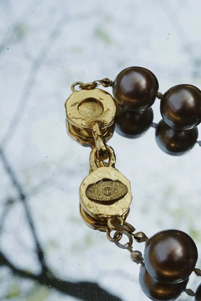 Chanel Chanel Vintage Large Champagne Pearl Long Sweater Necklace Size ONE SIZE - 3 Thumbnail