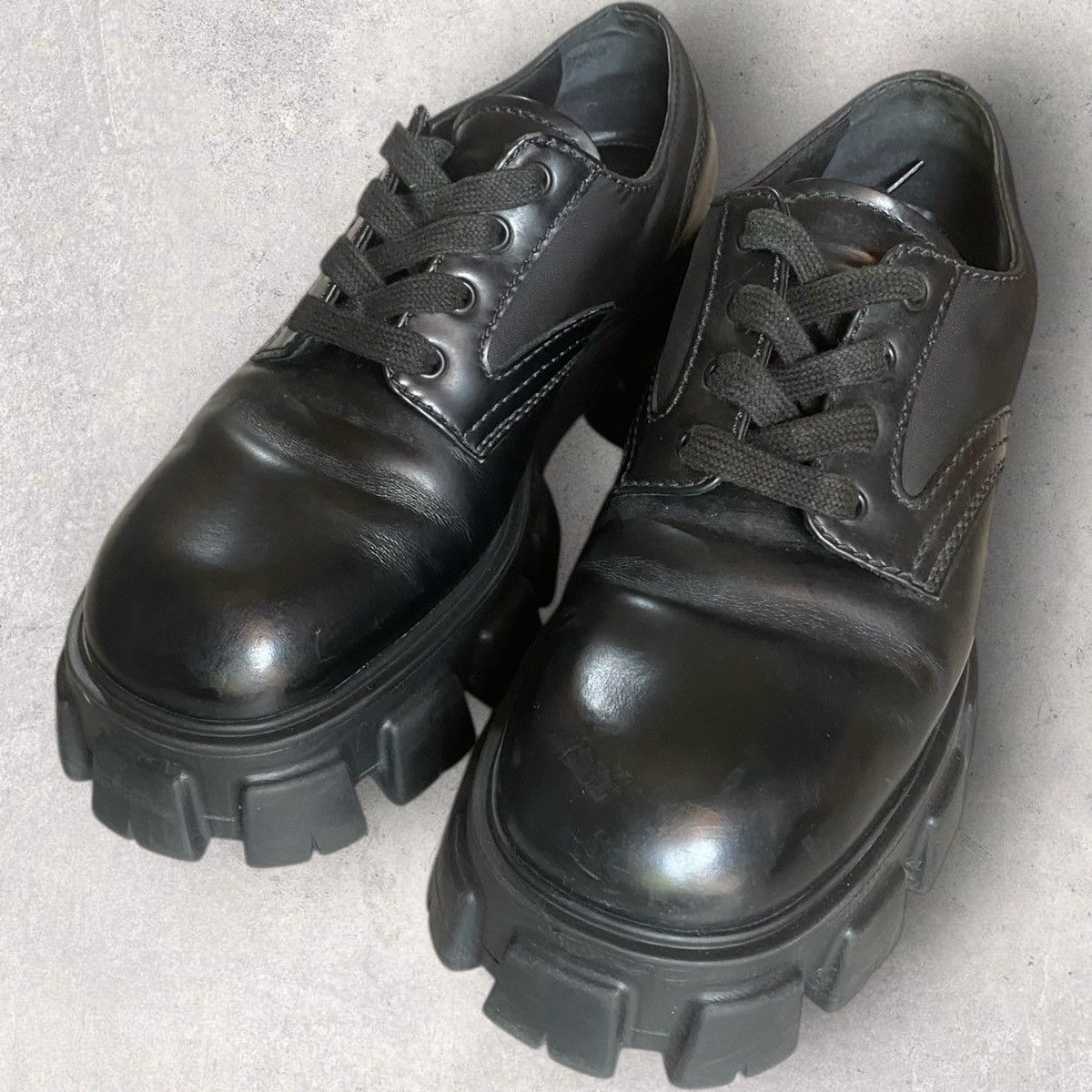 Prada Prada Monolith Brushed Leather And Nylon Lace Up Shoes Size US 9 / EU 42 - 2 Thumbnail