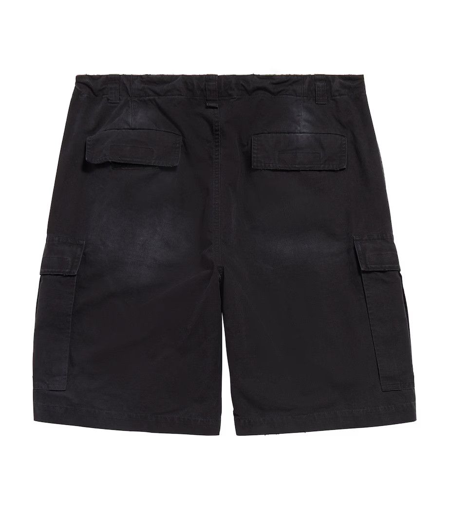 Balenciaga o1la1rc1a0825 Cargo Shorts in Black Size US 32 / EU 48 - 2 Thumbnail