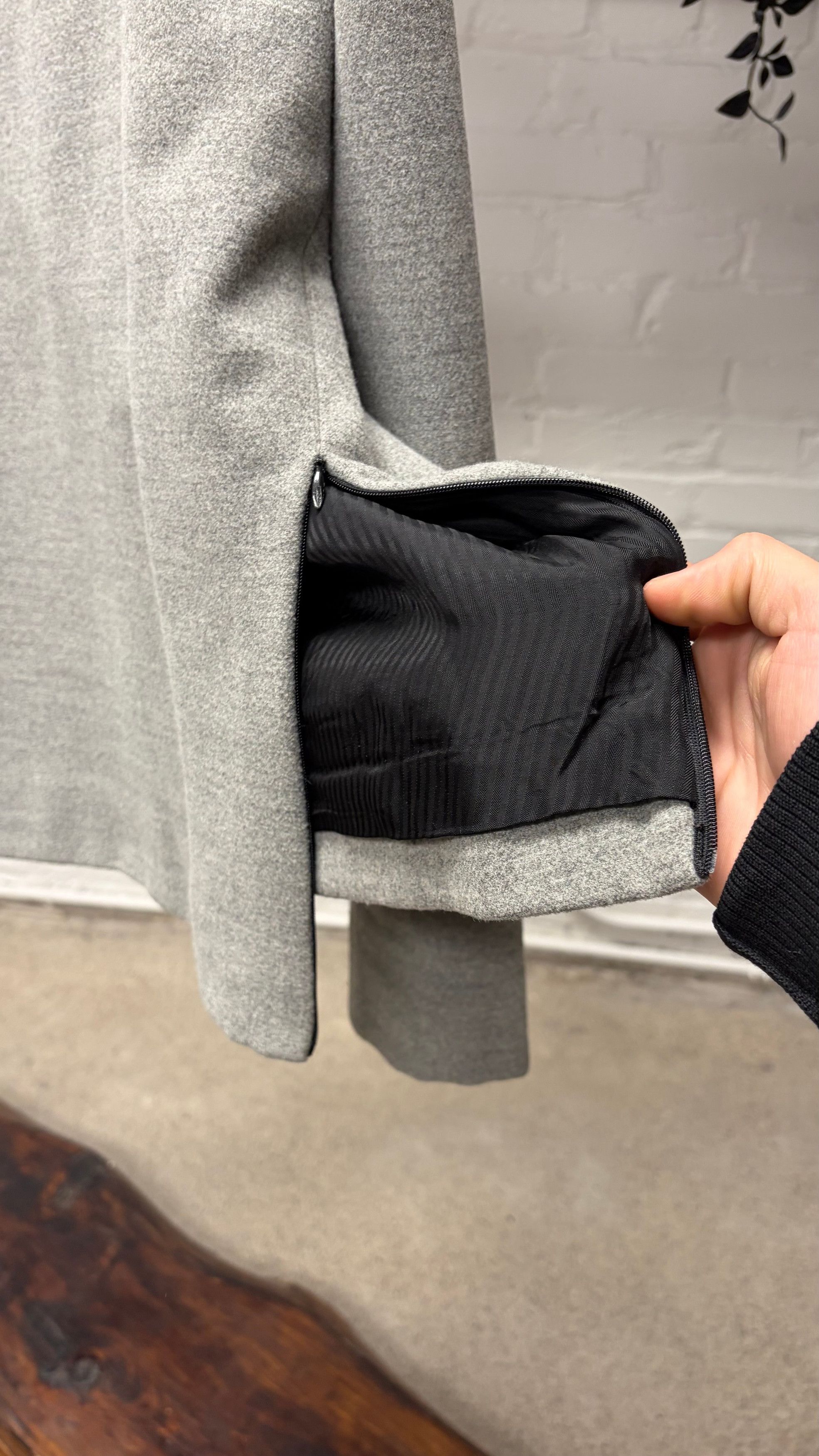 Raf Simons AW1999 Raf Simons Wool Sweater with Suiting Lined Interior Size US M / EU 48-50 / 2 - 3 Thumbnail