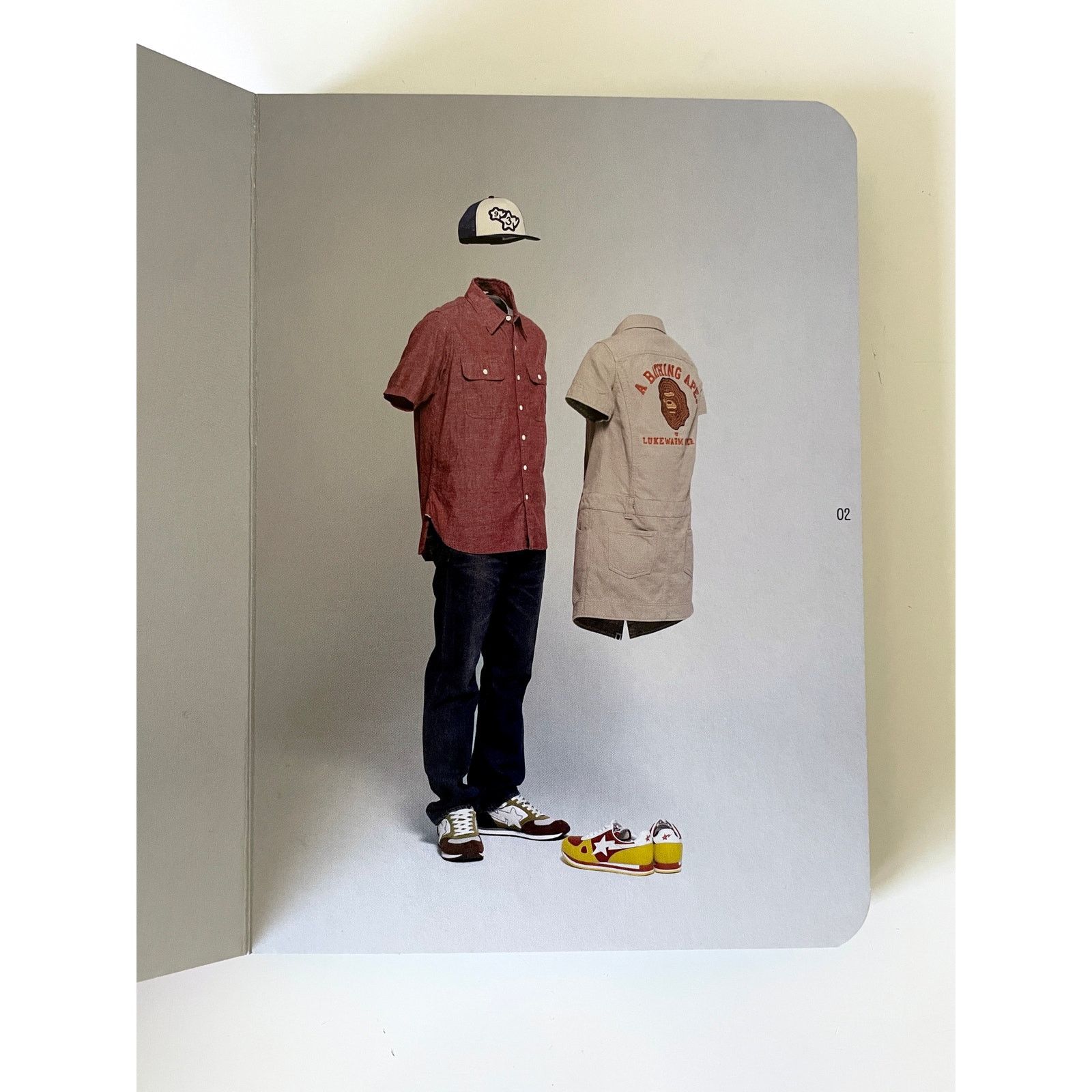 Bape × Japanese Brand Bape A Bathing Ape 2009 Summer style manual General catalog Size ONE SIZE - 2 Thumbnail