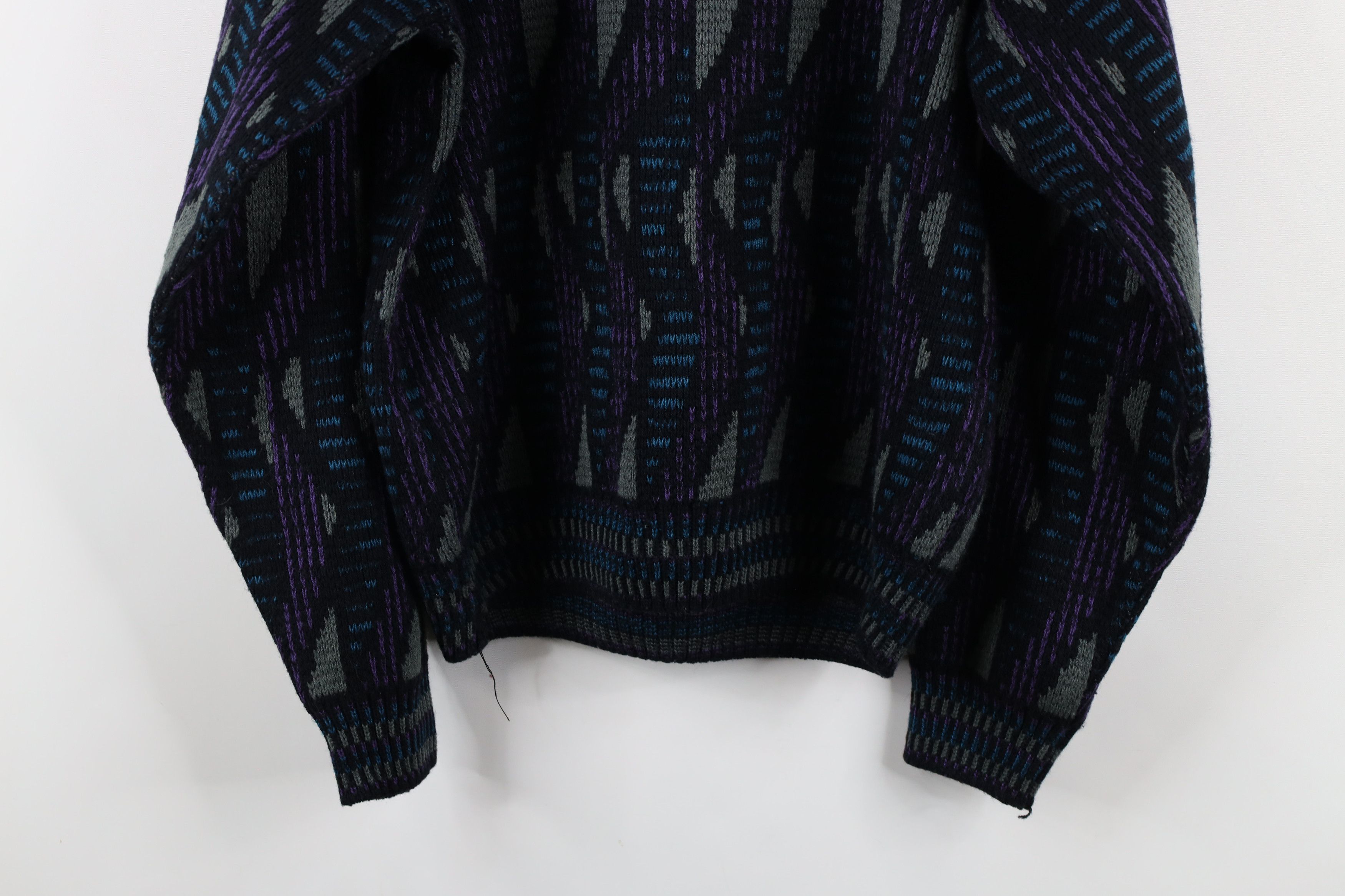 Vintage Vintage 90s Coogi Style Geometric Knit Crewneck Sweater Size US M / EU 48-50 / 2 - 9 Thumbnail