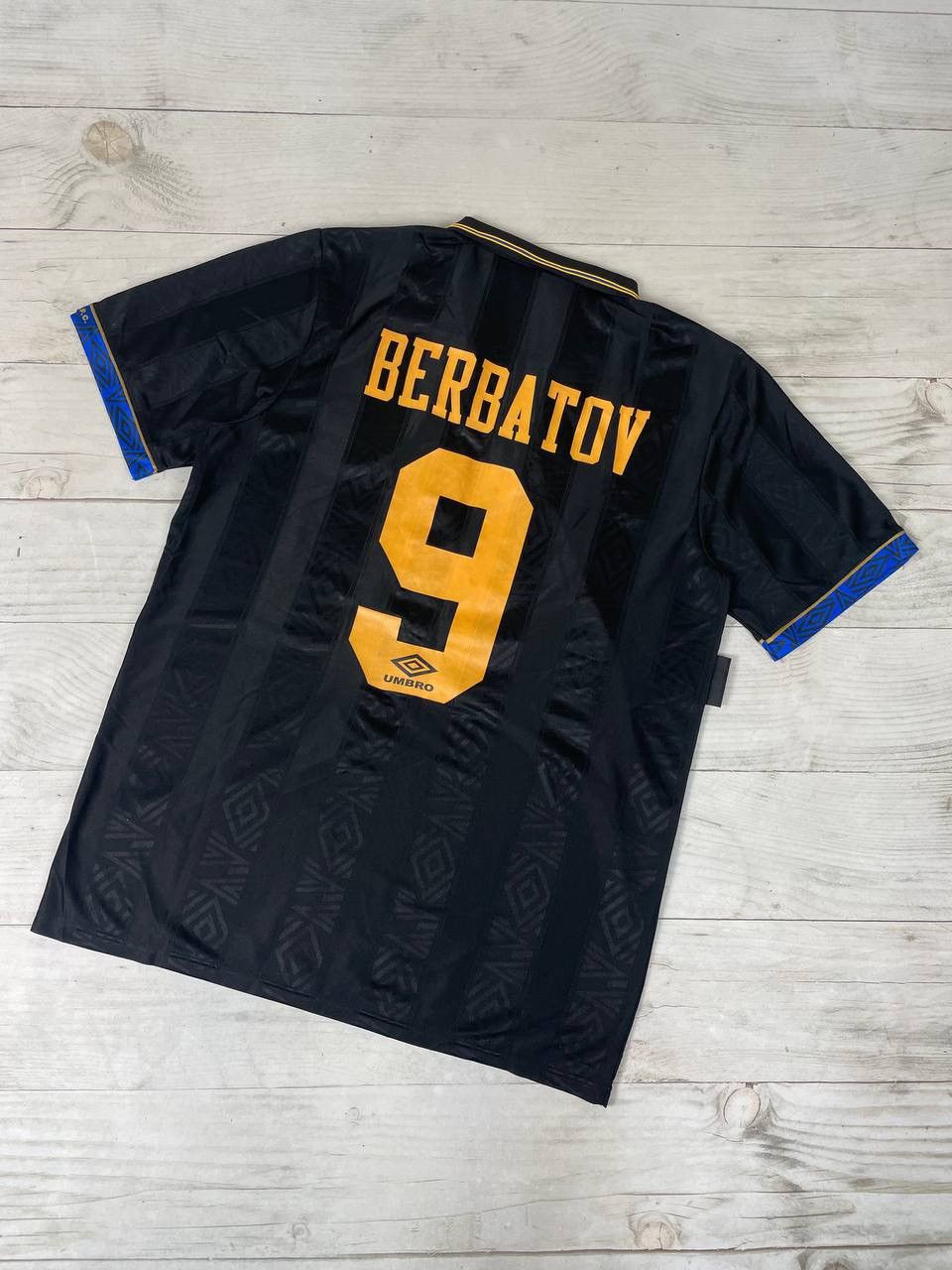 Umbro Manchester United 1993 1995 Berbatov #9 Retro Shirt Jersey Size US XL / EU 56 / 4 - 2 Thumbnail