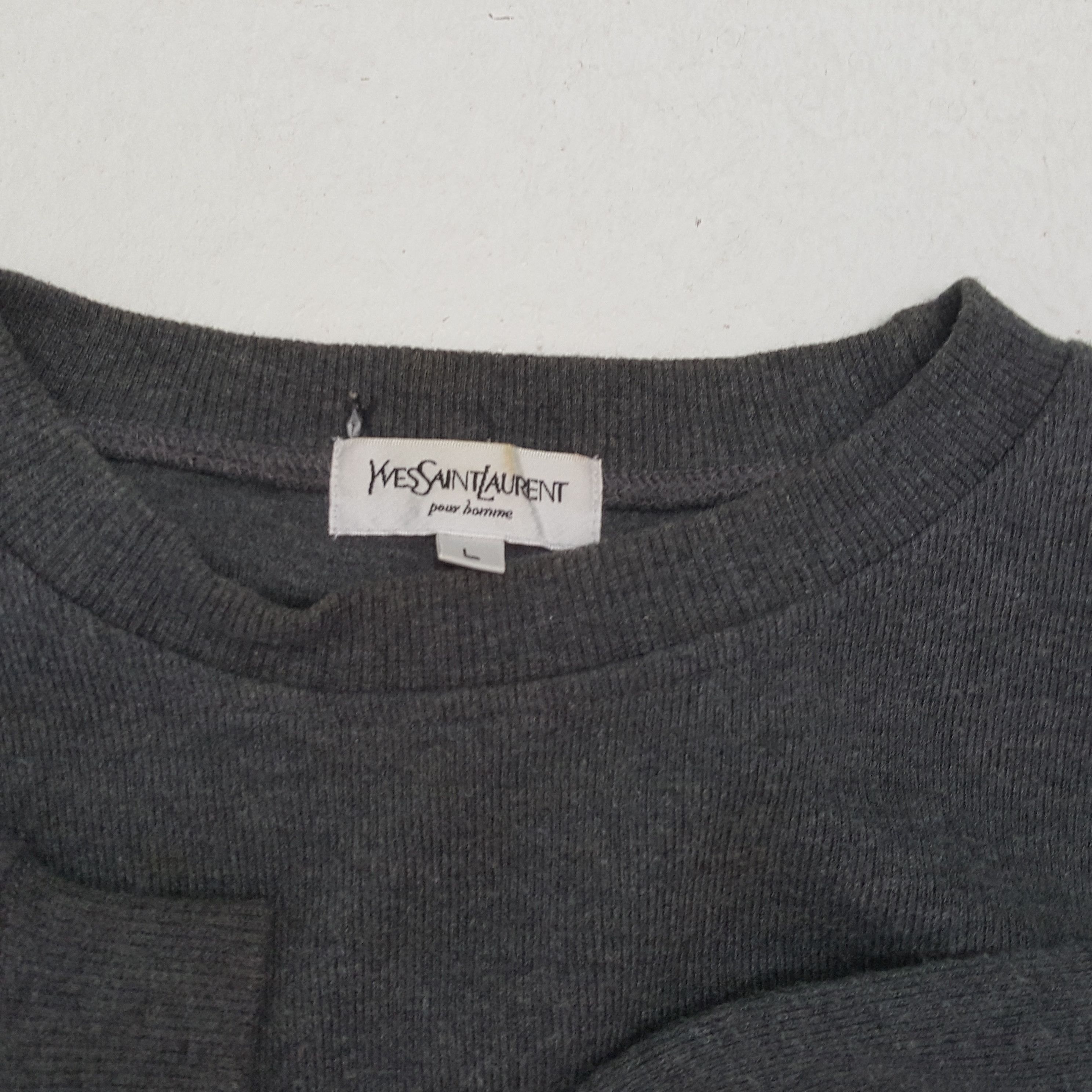 Yves Saint Laurent YVES SAINT LAURENT YSL Fashion Brand Spellout Sweatshirt Size US L / EU 52-54 / 3 - 9 Thumbnail